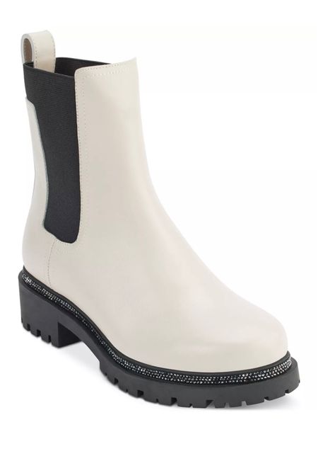 White Chelsea boots on sale

#boots #womensboots #shoes #womensfashion #macys

#LTKsalealert #LTKshoecrush #LTKstyletip