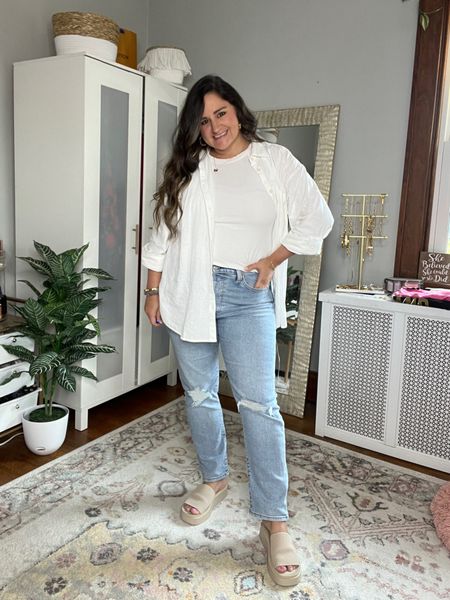 Coastal grandma vibes! This white button up is so good and super on sale!! I’ve paired with my favorite Levi jeans (I wear a 32), neutral slides, and halter tank top for a casual look!

Midsize, easy outfit, jeans outfit, white button down outfit, neutral outfit, loft 

#LTKcurves #LTKsalealert #LTKshoecrush