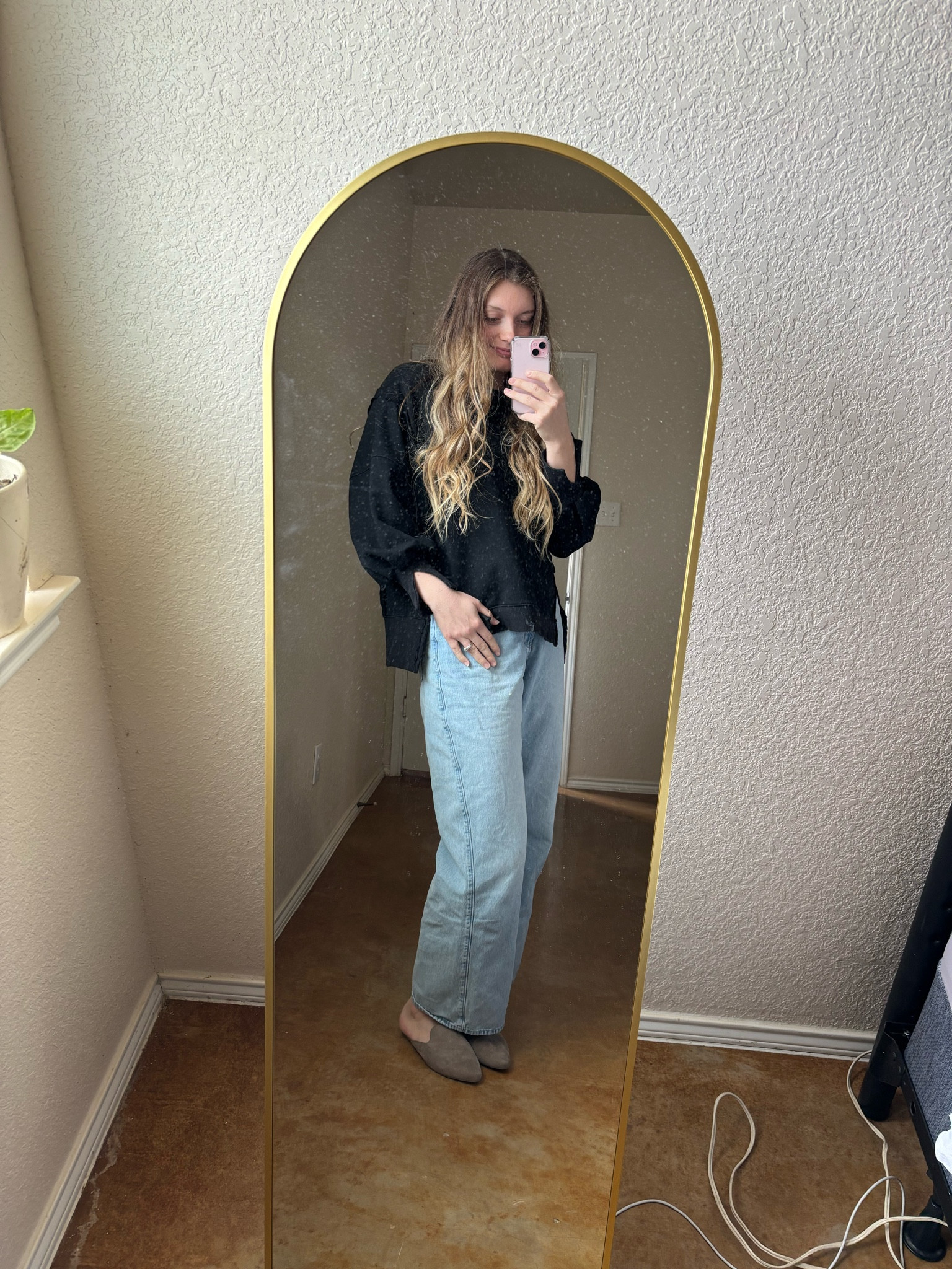 🖤Black sweater from Amazon
👖Jeans from Hollister (shop same style, similar colors) 
⭐️Gold arch Mirror from Walmart! 

#LTKFindsUnder100 #LTKHome #LTKMidsize