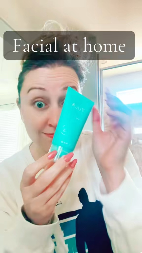 Self Care is one of my 2025 goals - and I am starting with whatever I can do at home to make myself feel better. 

As someone with very sensitive skin, Tula is one of the few brands I can use that will not irritate my face. 

This H2O hydration mask is perfect during these dry Arizona winters! 

#LTKHome #LTKBeauty #LTKFindsUnder50