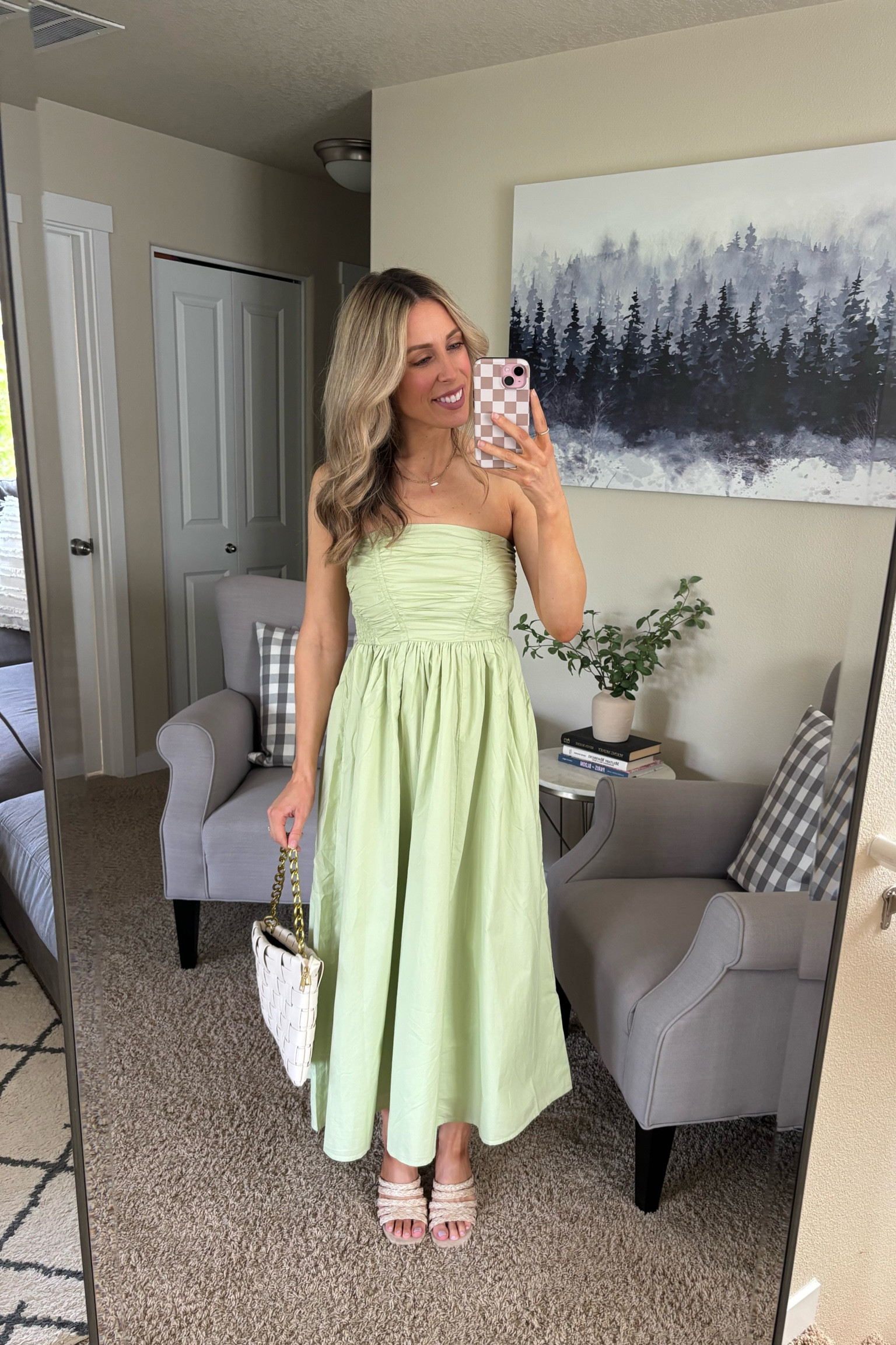 Wearing an XS in this American eagle dress. Would be so pretty for a wedding! 

#LTKwedding #LTKstyletip #LTKSeasonal