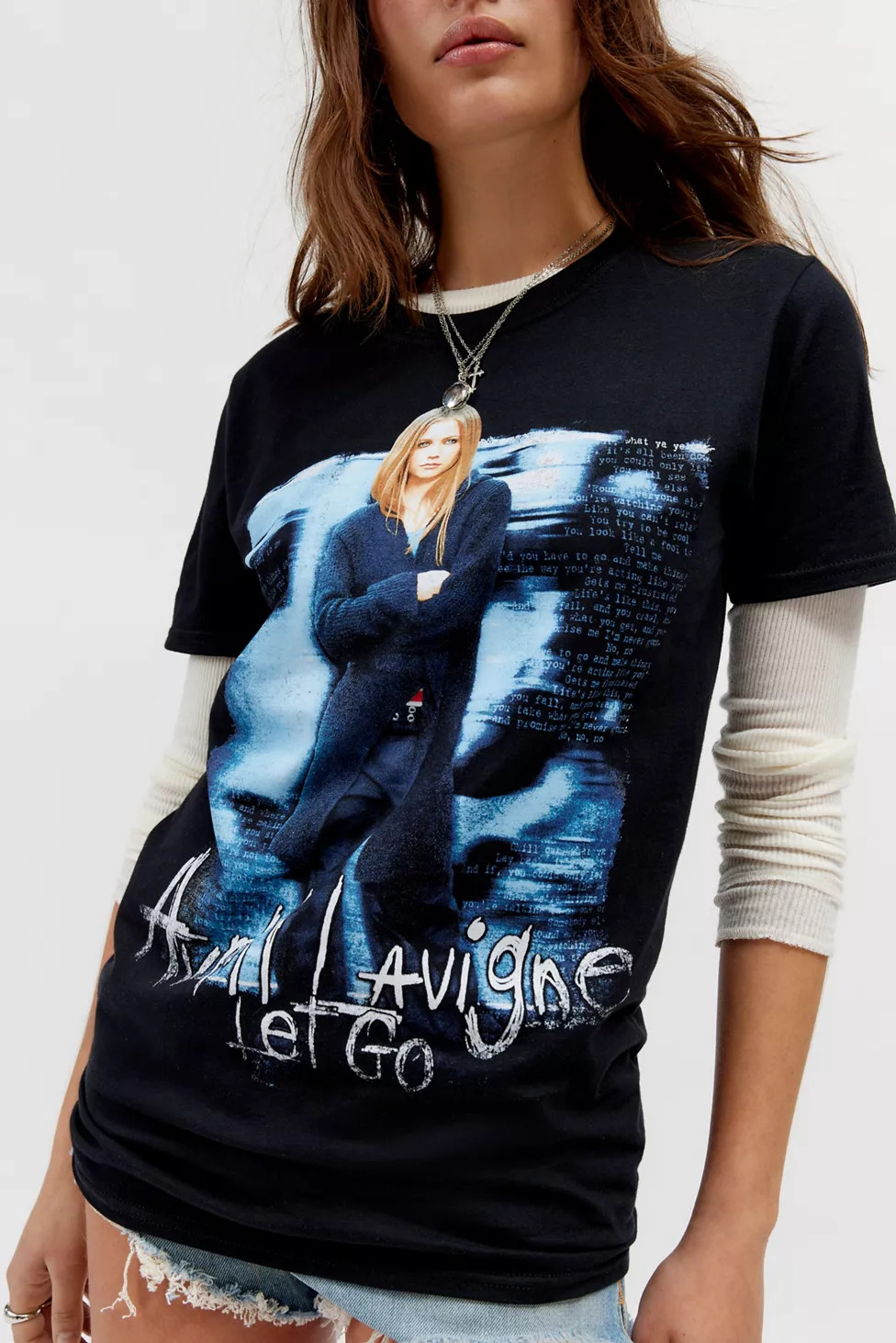 Avril Lavigne Let Go Graphic Tee | Urban Outfitters (US and RoW)