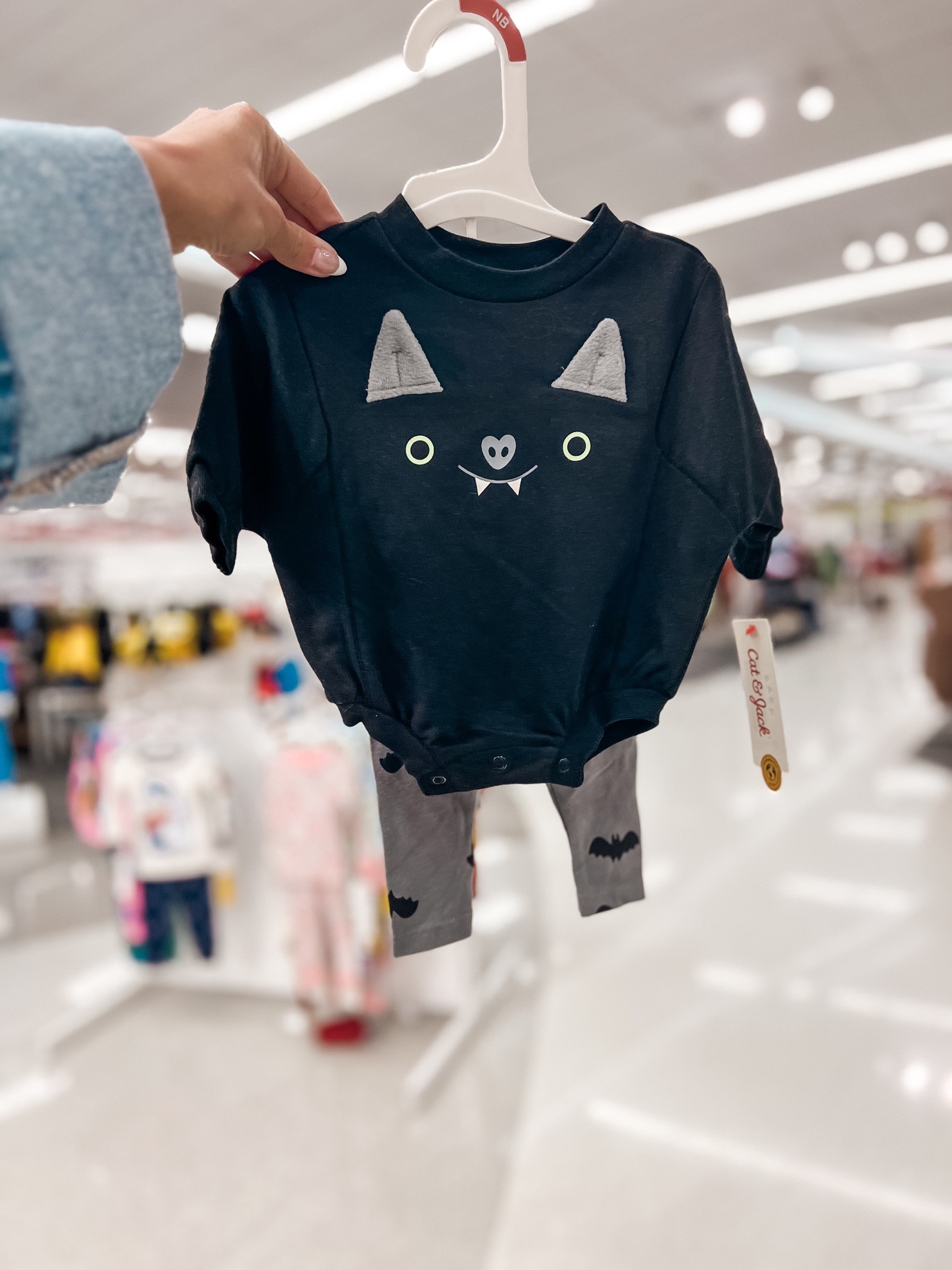 Baby romper and leggings set holiday bat