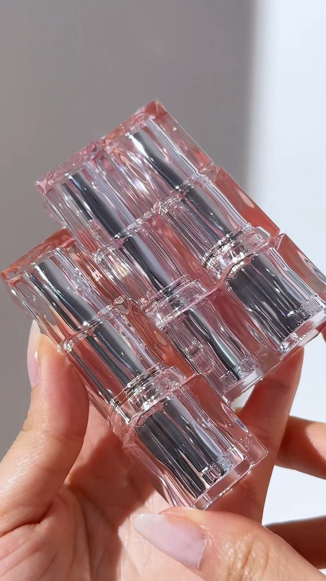 swatching the magical tirtir glow melting balms ✨😍

got to try a few of these and they feel super nourishing for my dry lips!

they glide on smooth & leave a hydrating glowy look, especially the sparkly scotch shot shade. I also really like merry coral, feel like it almost has a bunny tongue vibe ??

Which shade would you pick ? 🌸
@tirtir_global
—

#LTKItBag #LTKBeauty #LTKFindsUnder50