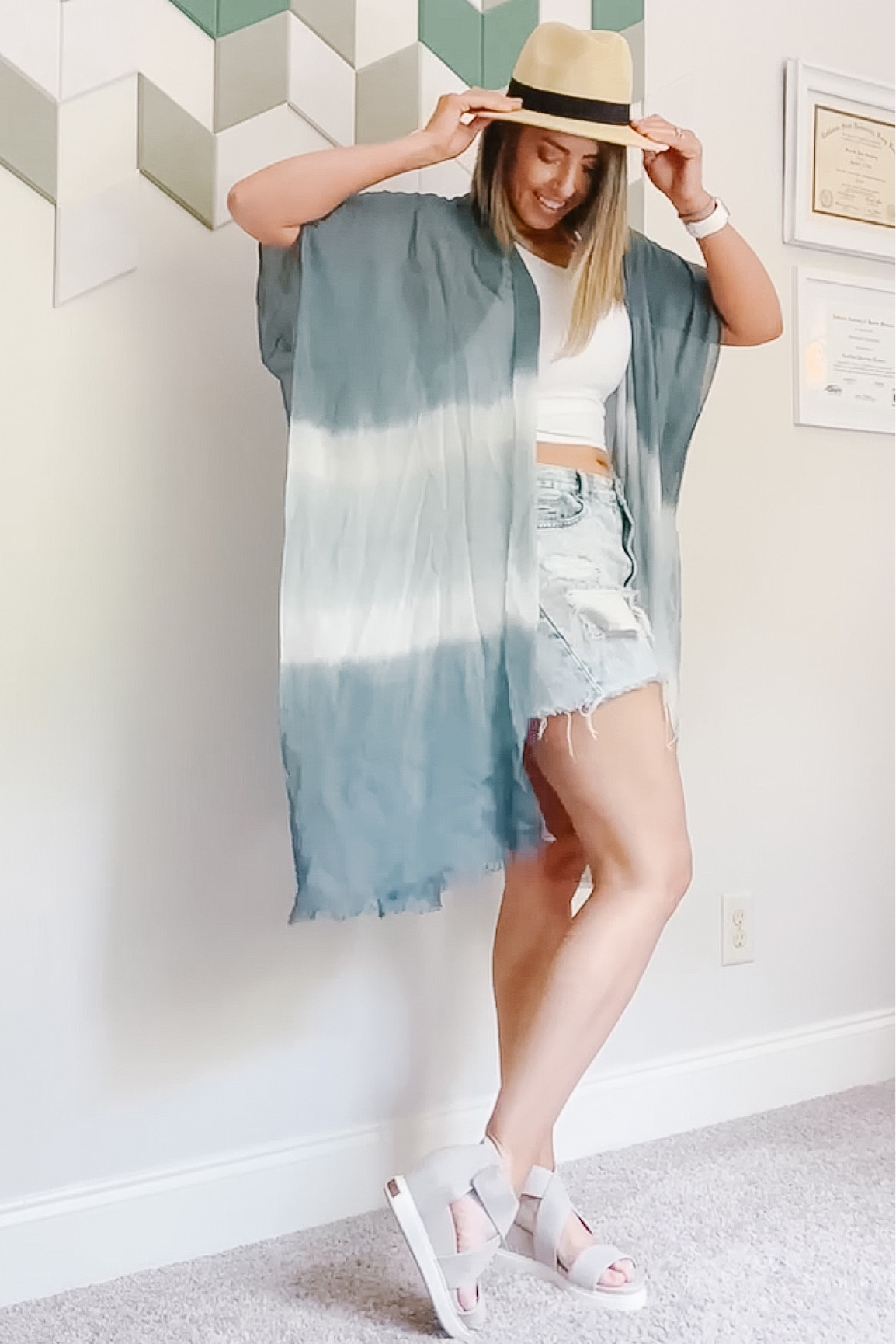 Love these shorts from American Eagle! 

Spring is right around the corner so I’m sharing some vacation outfit ideas that are perfect for warmer weather! This resort wear look is so chic and affordable!

#LTKSpringSale #LTKmidsize #LTKstyletip