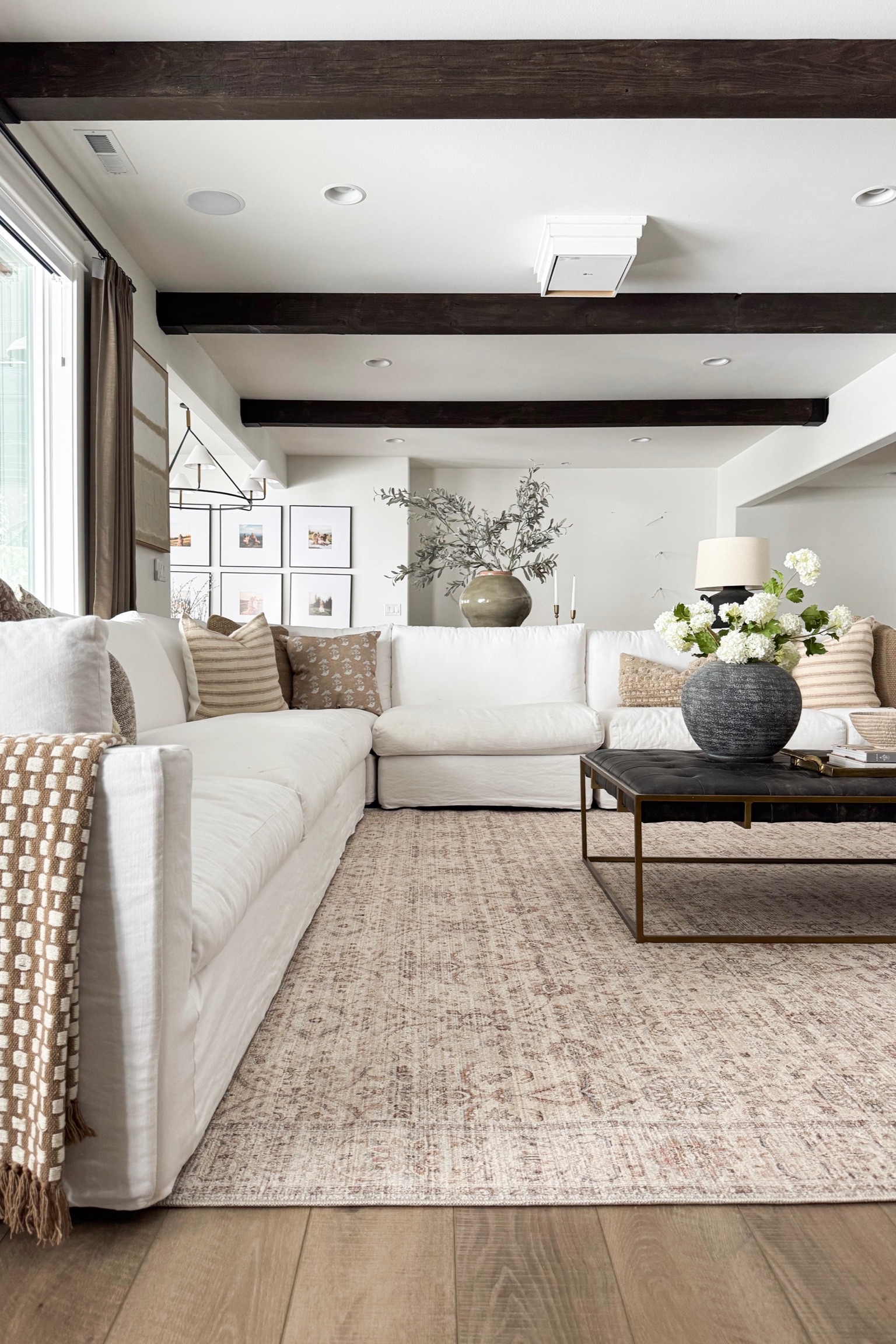 I love adding touches of spring throughout our home with faux florals and greenery! 

Home  Home decor  Neutral home  Furniture  Spring decor  Spring home  Vase  Throw pillow  Area rug

#LTKhome #LTKSeasonal