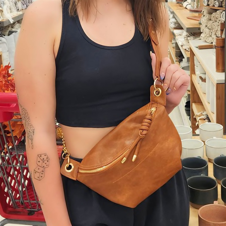 Twist Sling Crossbody | Jane