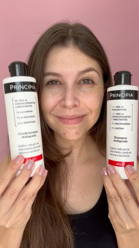 Tem novidade na área! Principia acaba de lançar a linha AQ-01 com Shampoo e Condicionador antiqueda! E é claro que eu já fui correndo testar! 

Quem me acompanha sabe que tive uma grande queda de cabelos, então estou com altas expectativas para esse lançamento. 

Uma linha para ajudar na redução da quebra dos fios, aumento do crescimento e volume do cabelo! 

De primeiras impressões, gostei bastante! Vou continuar usando e já estou ansiosa pelos ver resultados! Afinal, a gente já conhece o poder e a qualidade do produtos da Principia, né?✨😍 Experimente você também essa nova linha!

#principia #aq01 #shampooantiqueda 
#renatacarbonero

#LTKbeauty #LTKbrasil