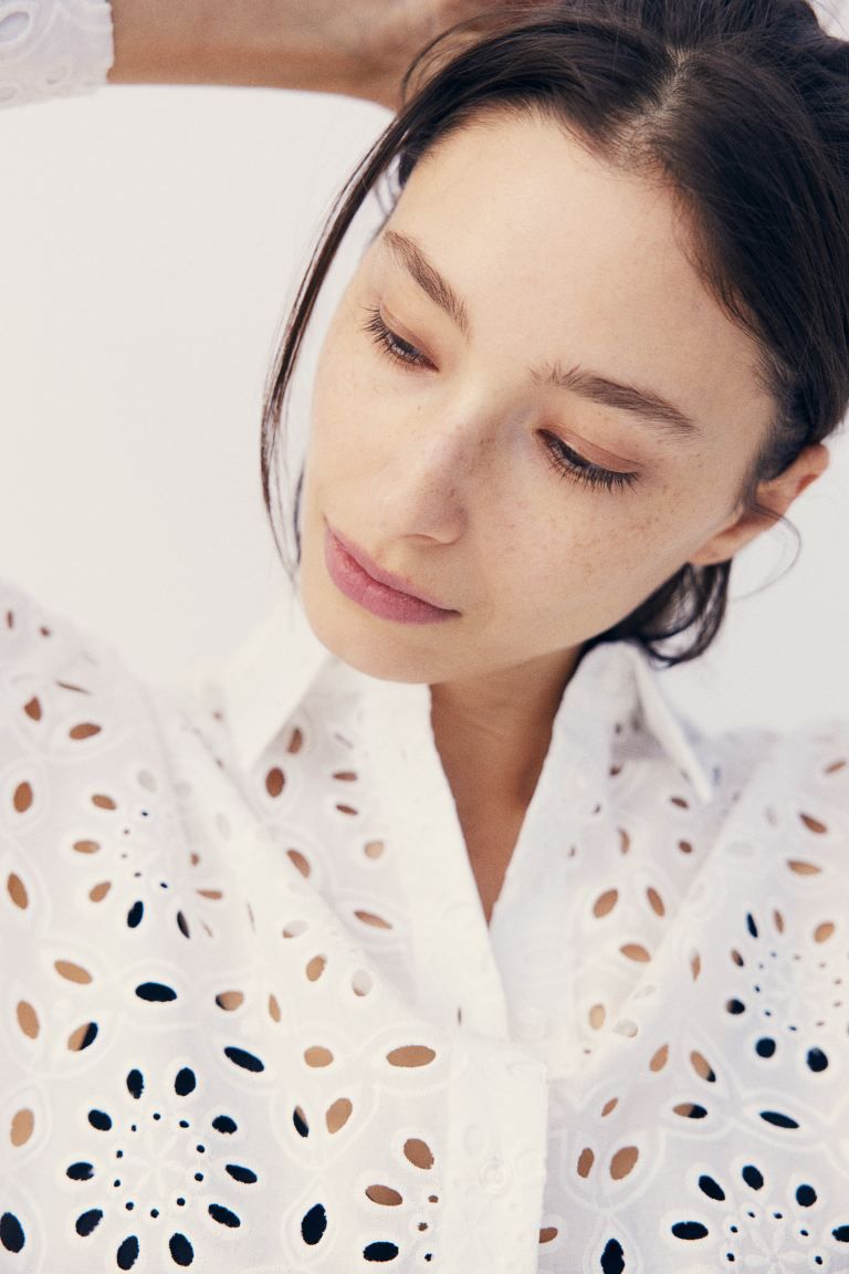 Broderie anglaise shirt | H&M (UK, MY, IN, SG, PH, TW, HK)