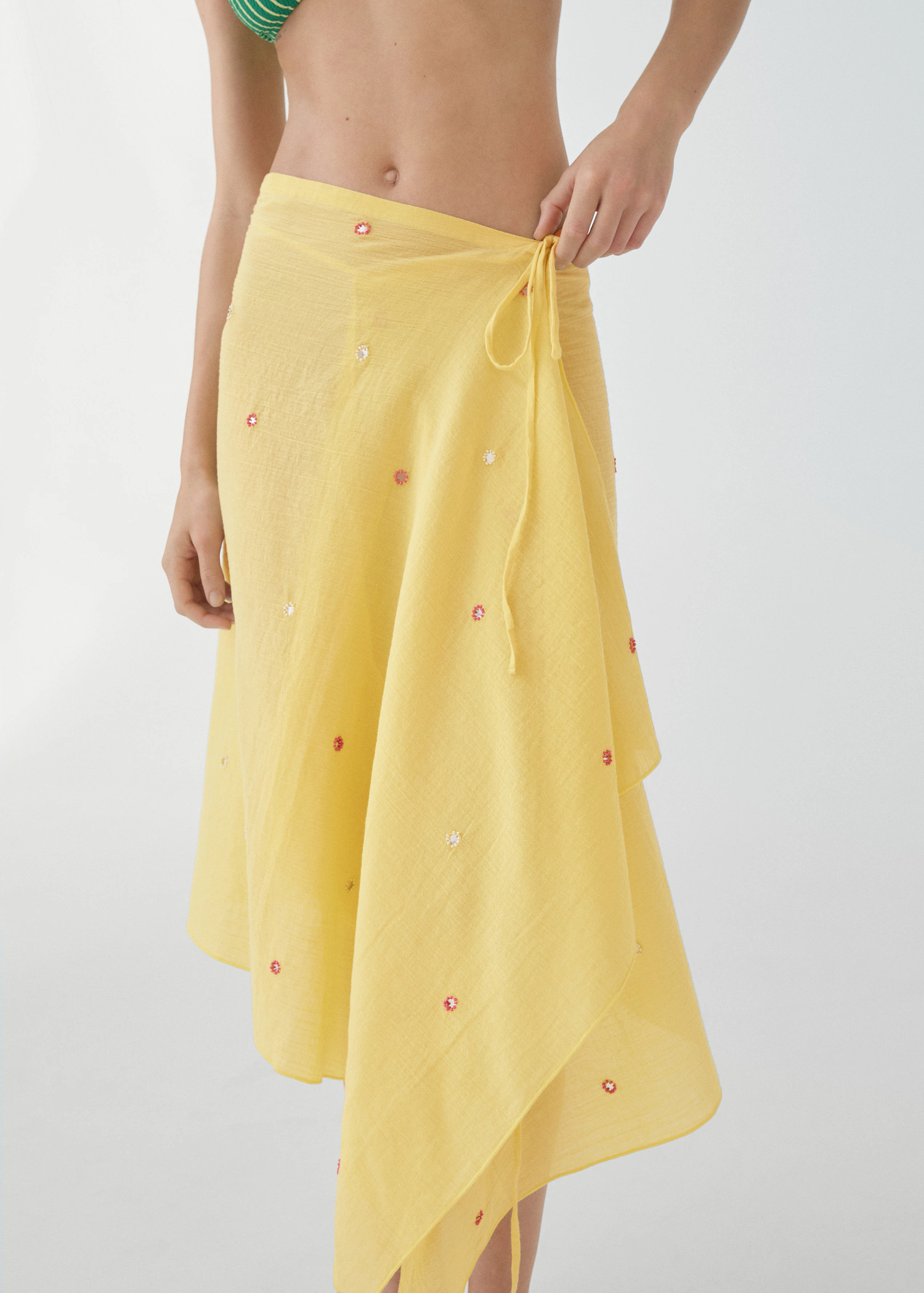 Pareo skirt with embroidered details | MANGO (US)