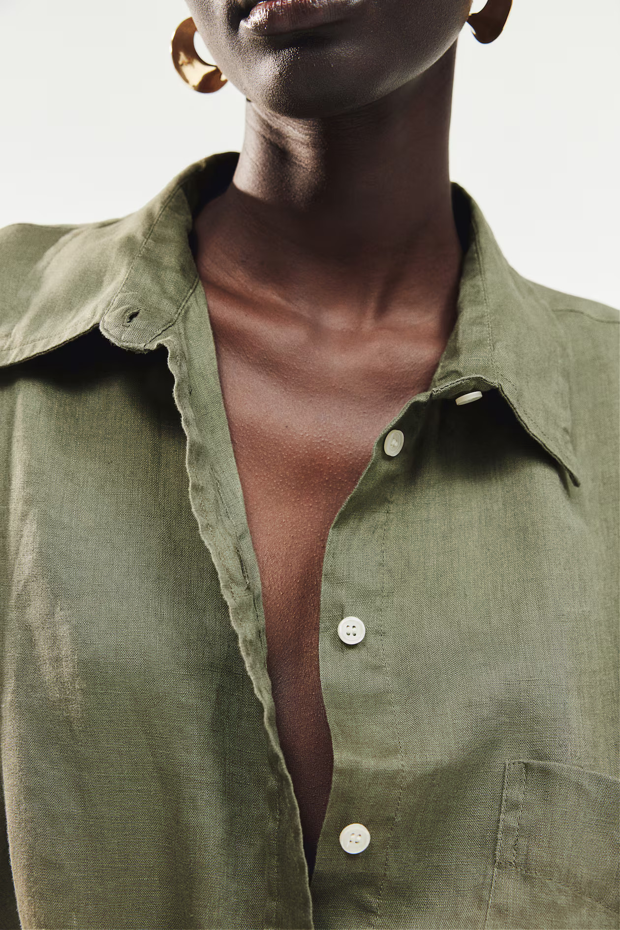 Oversized linen shirt | H&M (UK, MY, IN, SG, PH, TW, HK)
