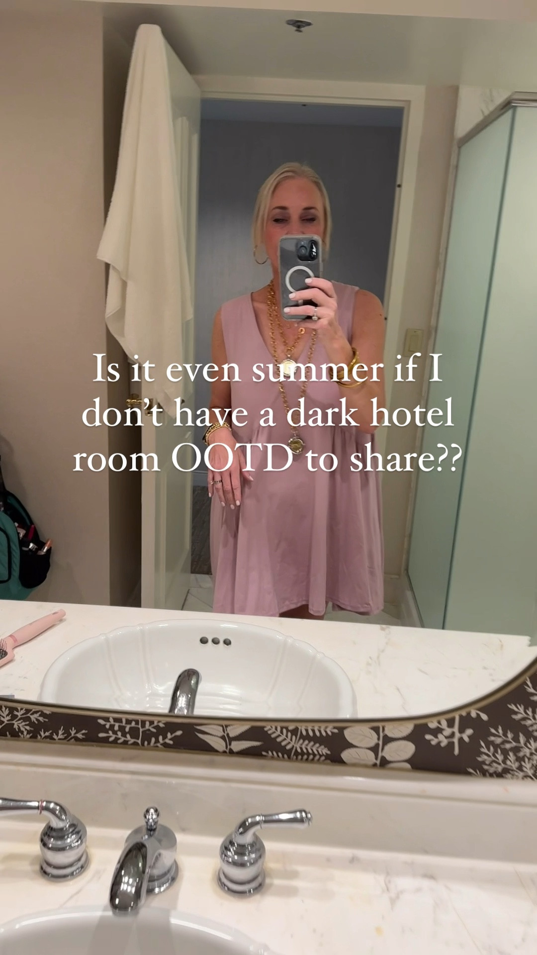 Do you love Free People but not the price tag? I’ve got you with today’s OOTD! 

The On My Mind-inspired oversized mini swing dress is size inclusive, has great lines, has pockets and is a fraction of the cost of the real thing. Comes XS-XL and 13 colors! I’m in a large in the color pink  

I sized up to a large to get some added length. As a reminder for reference, I’m 5’8, 140ish lbs, and typically wear a 6/8/M. 

#LTKMidsize #LTKFindsUnder50 #LTKOver40