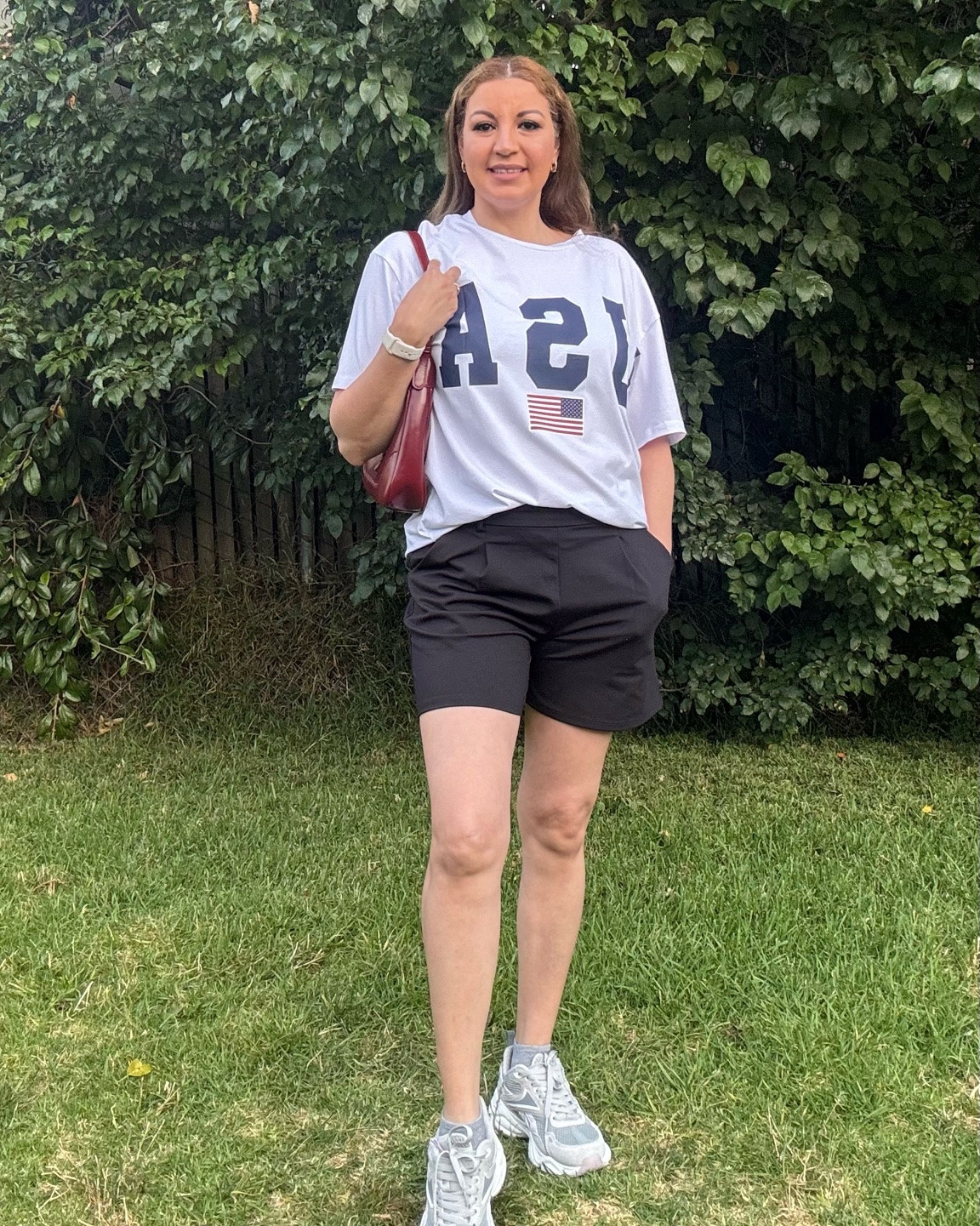 ATHMILE Women's Loose Fit Large Size T-Shirts, Round Neck and Short Sleeve, Casual and Basic Summer Blouse, Y2K Style 2025, Beach T-shirt.
Size:M

#LTKSaleAlert #LTKMidsize #LTKSeasonal

#LTKSaleAlert #LTKSeasonal #LTKMidsize