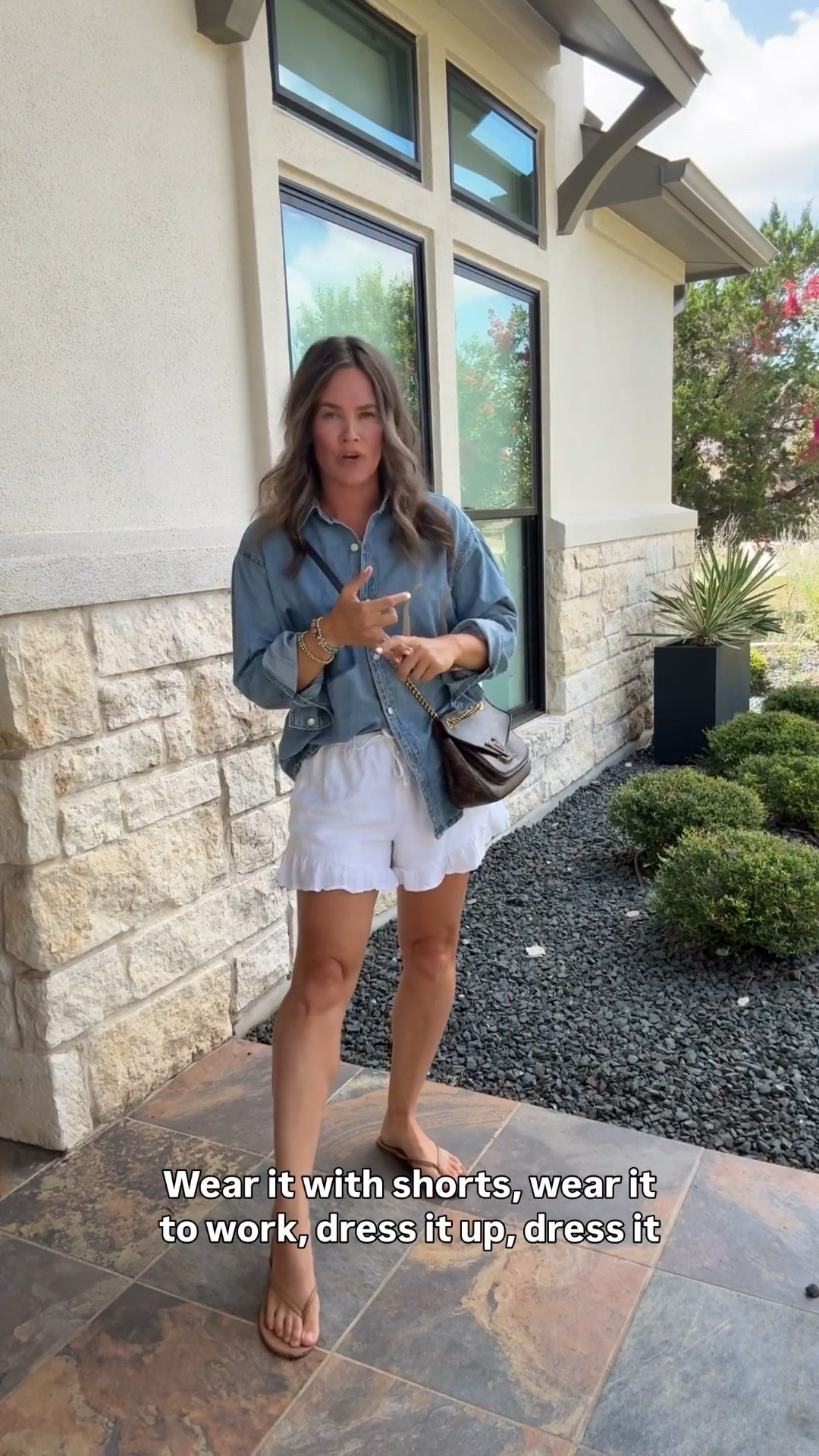 The most classic chambray top giving madewell but it’s Walmart! Dress up or down. So versatile. In my normal small. Wear as a shacket or regular top. #walmartfashion #walmartfinds #shacket #chambraytop #falloutfit #fallfashion

#LTKgrwm #LTKootd #LTKSeasonal