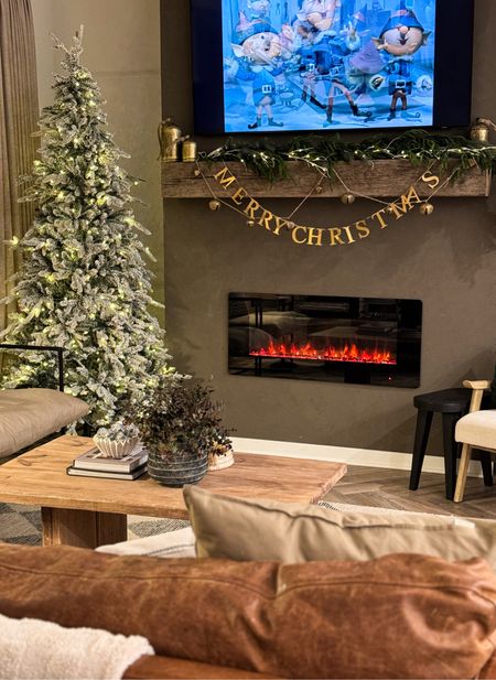 Christmas living room! 
#neutralchristmas #livingroomdecor #christmasdecor #holidayshop

#LTKHoliday #LTKHolidaySale #LTKGiftGuide