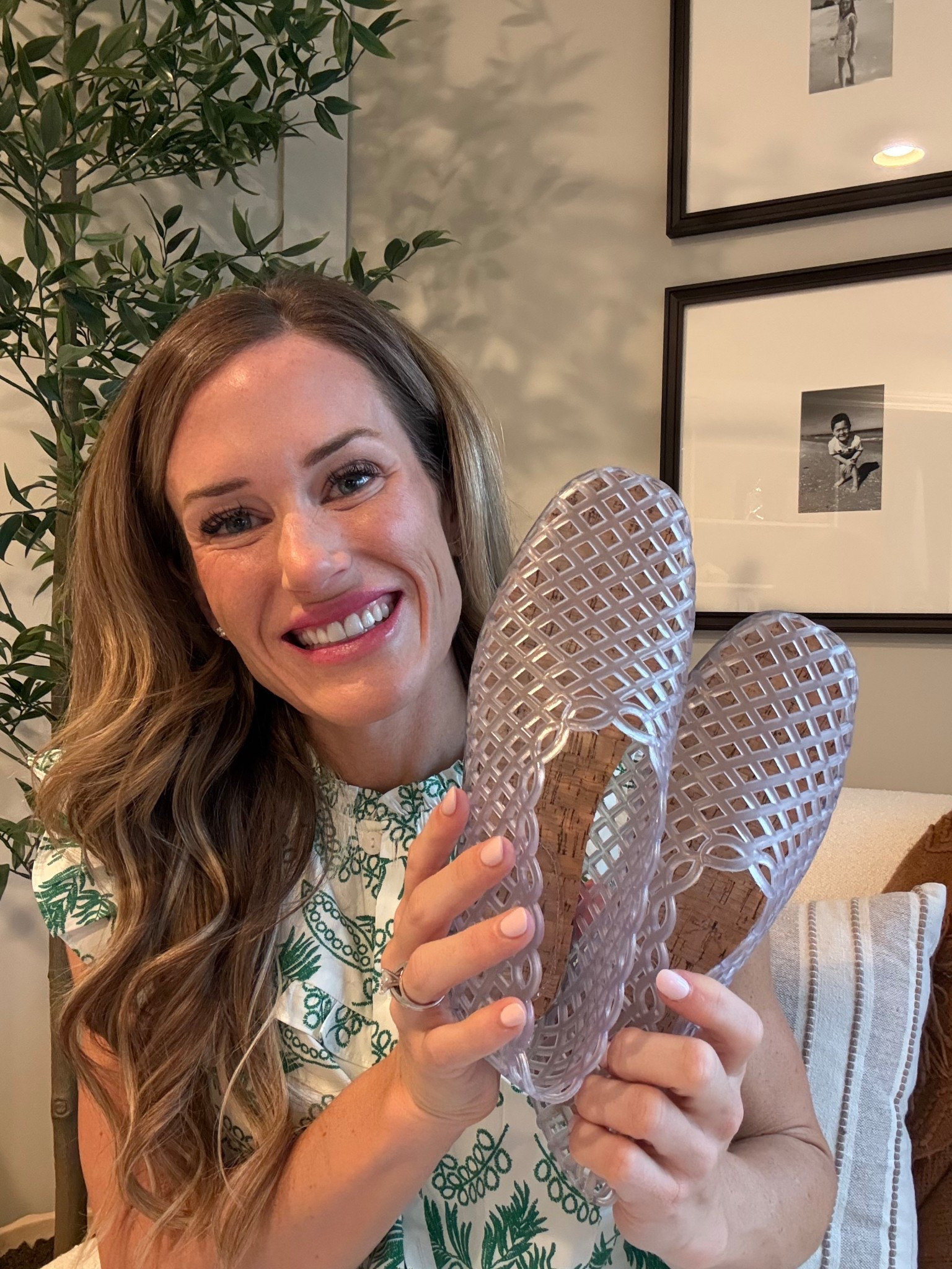 Jelly shoes
Clear jelly shoes for summer 
Steve Madden shoes for spring 

#LTKmomlife