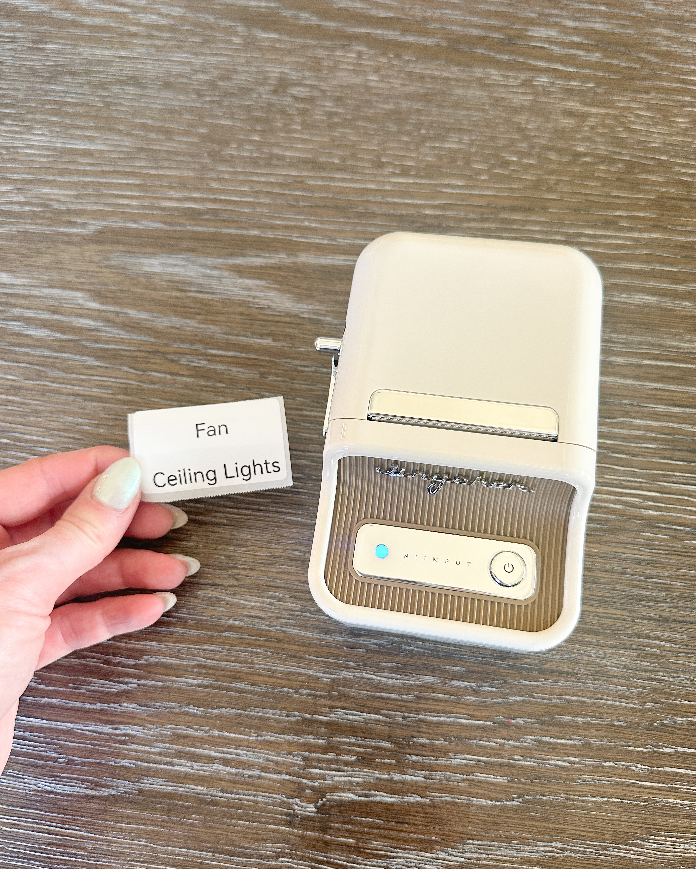 Get organized in seconds 🏷️✨ with this portable inkless label maker—your ultimate tool for a clean, clutter-free home! Perfect for labeling storage bins, kitchen jars, office files, or school supplies, it makes everything look instantly aesthetic 💖📦. Compact, easy to use, and super convenient for on-the-go organizing 👀✨. Trust me, once you start labeling, you won’t stop 💕

#labelmaker #organization #homeorganization #declutter #organizedhome #homehacks #kitchenorganization #officeessentials #schoolessentials #storageideas #cleanhome #minimalhome #aestheticorganization #lifehacks #dailyessentials #homeinspo #tidyhome #organizedlife #smartliving #storagehacks #smallbusinesstools #desksetup #homeupgrade #ltkhome #ltkfinds 

 