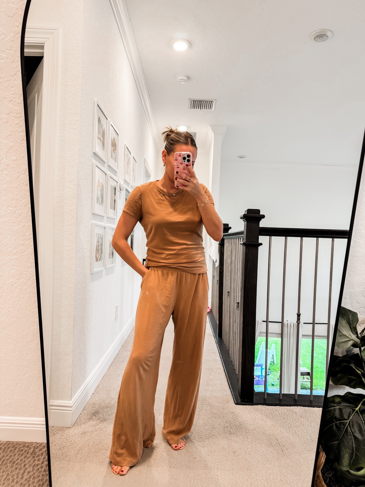 Hand down the best lightweight set! Especially these pants just snagged the gray pair! 
Wearing size medium for a bigger fit 

#LTKFindsUnder100 #LTKSaleAlert