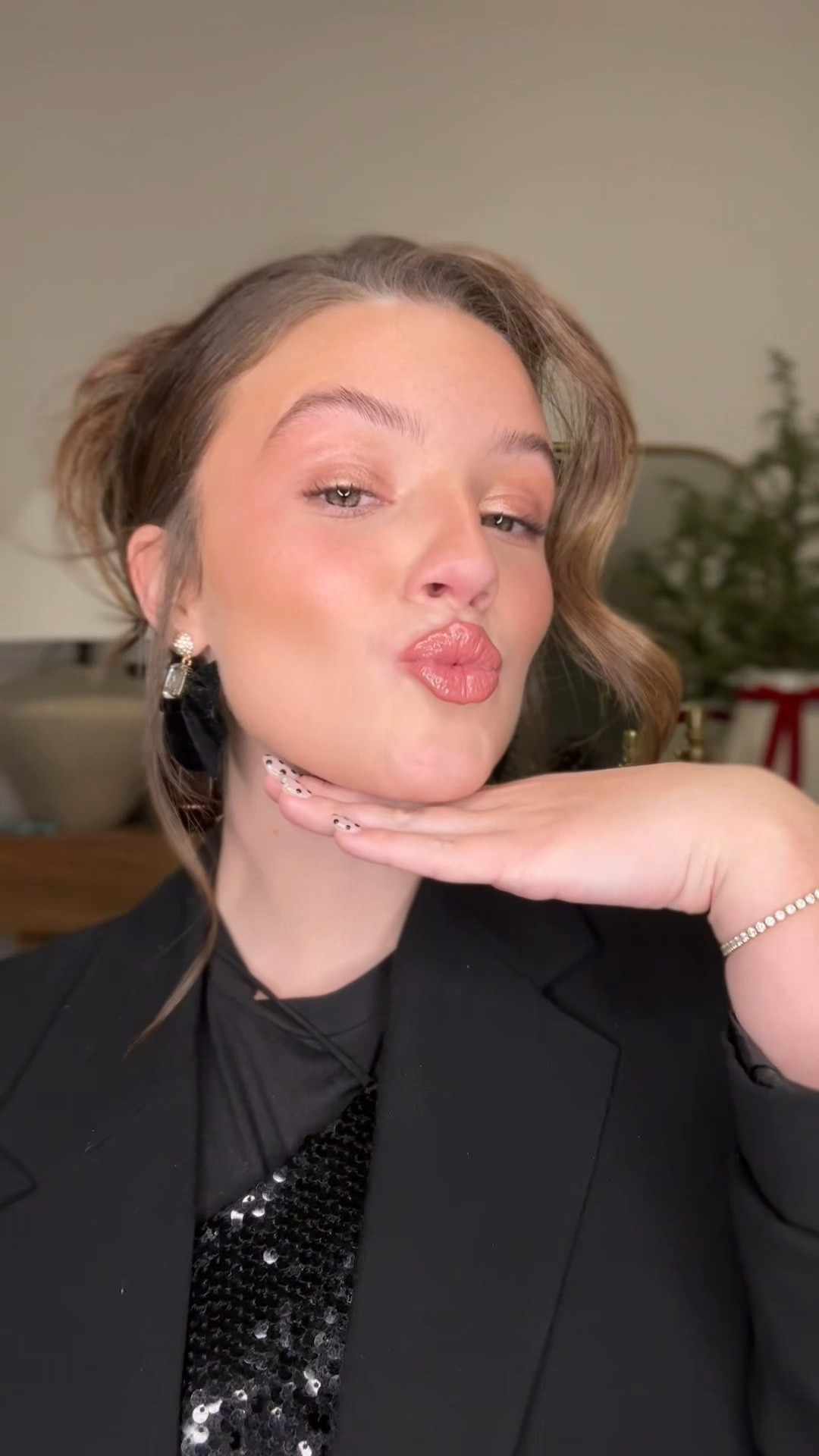 Obsessed with this lip combo!!  




#LTKGiftGuide #LTKFindsUnder50 #LTKgrwm