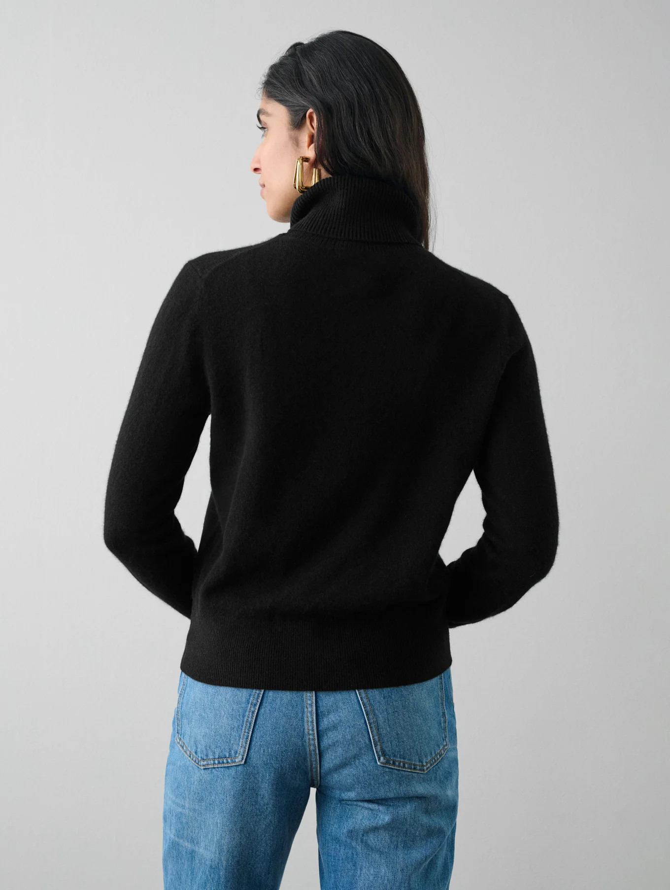 Essential Cashmere Turtleneck | White and Warren