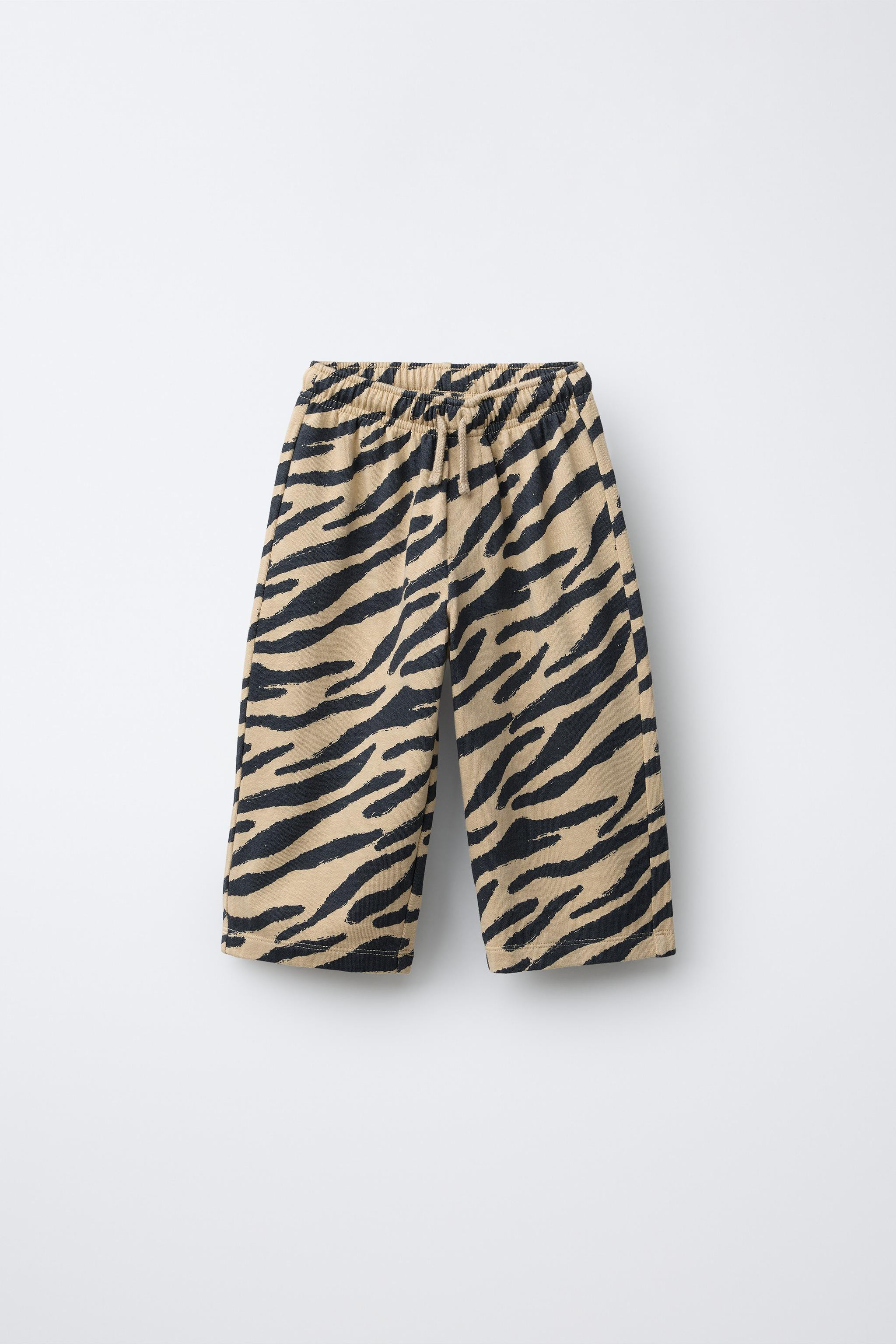 ANIMAL PRINT STRAIGHT PLUSH PANTS | Zara US