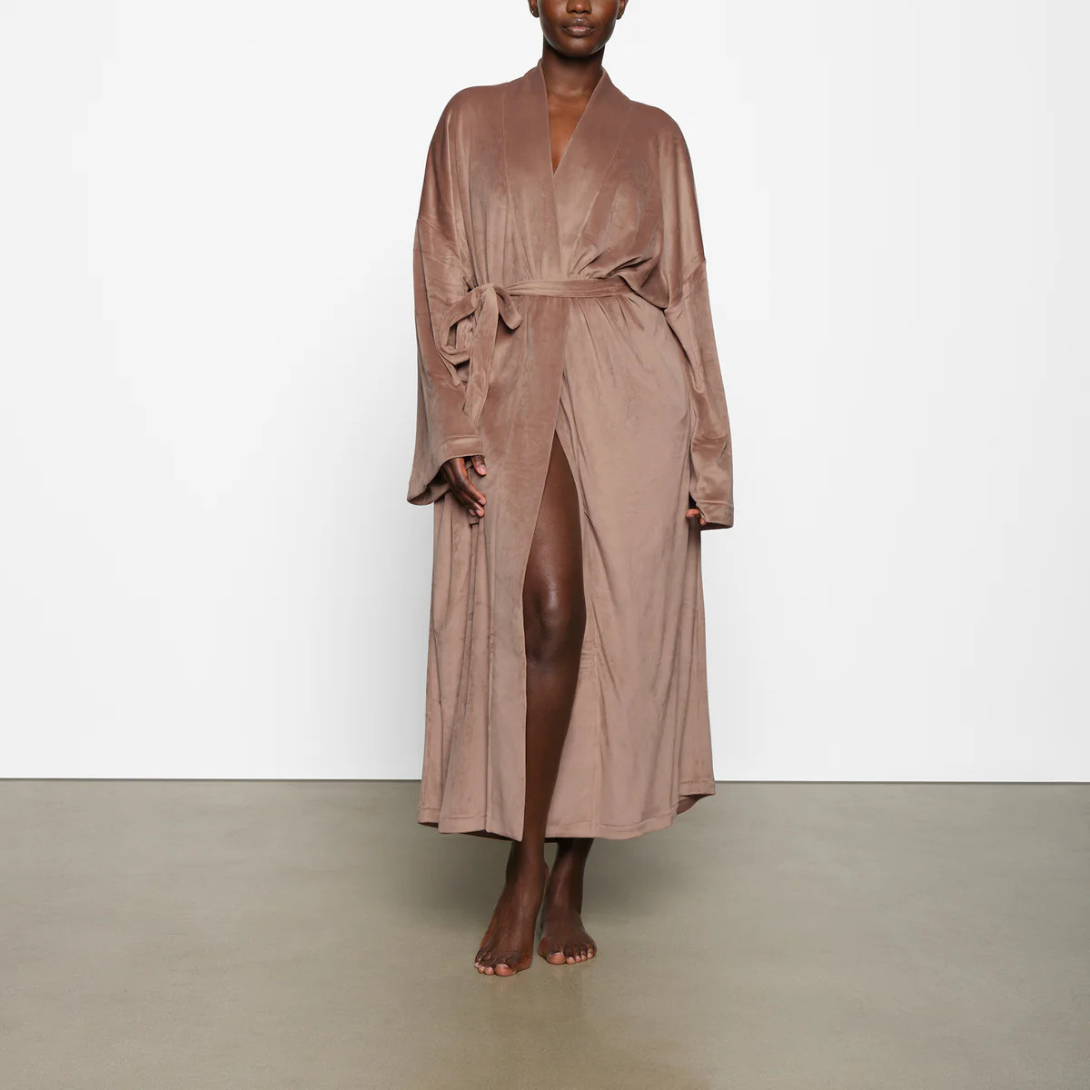 VELOUR WRAP ROBE | SKIMS (US)