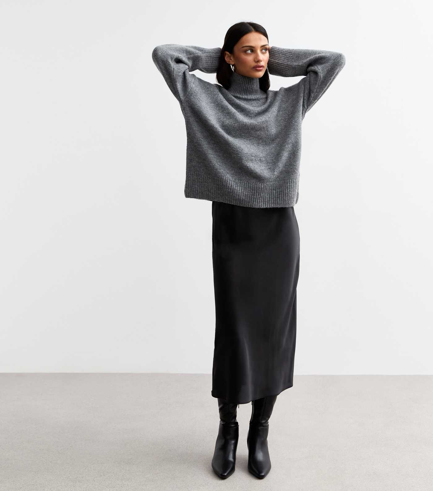Black Satin Midi Skirt | New Look | New Look (UK)