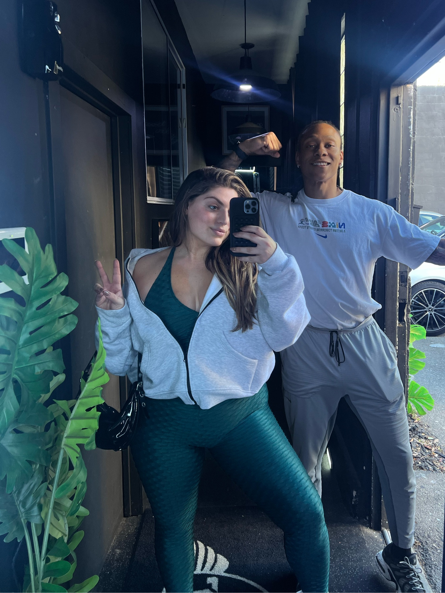 love this emerald workout set!! almost
looks like a wet material and a little metallic too!! it’s so good😍🙌🏼 also wearing the booty by bra bants zip up jacket that I love!! 

#LTKfitness #LTKplussize