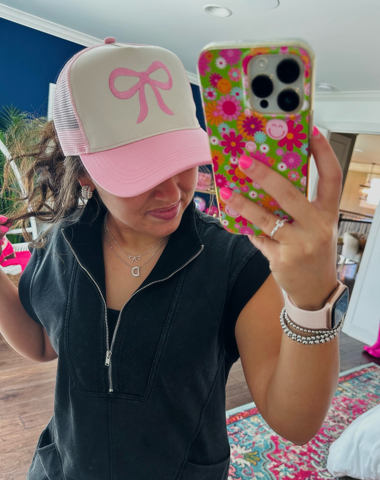 The cutest trucker hat 🎀 

Trucker hat. Altar’d state. Coquette bow. Bow hat. Trucker hat outfits. Accessories. 