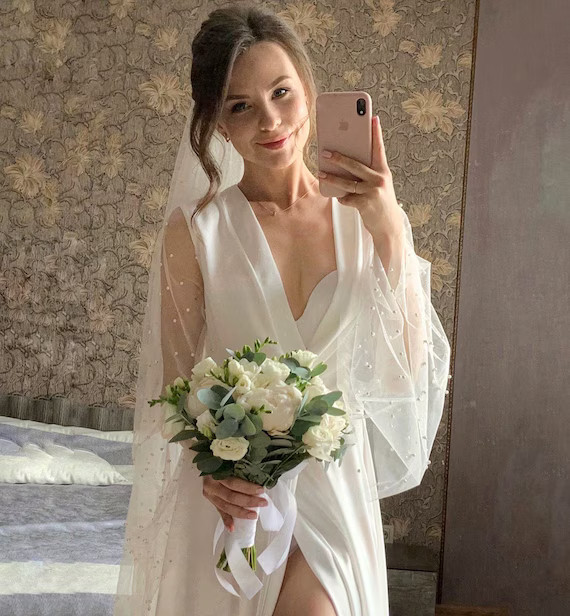 Bridal robe with pearls, wedding kimono robe, wedding day, bridal dressing gown | Etsy (US)