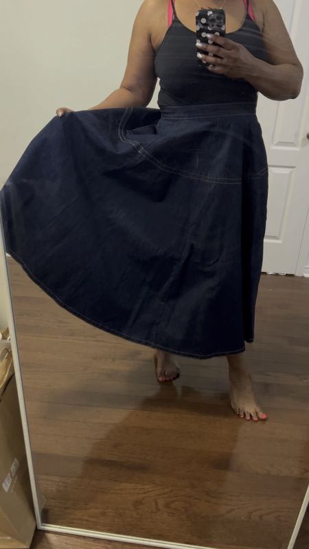 Midi length denim pleated full skirt under 

#LTKmidsize #LTKsummer #LTKcurves