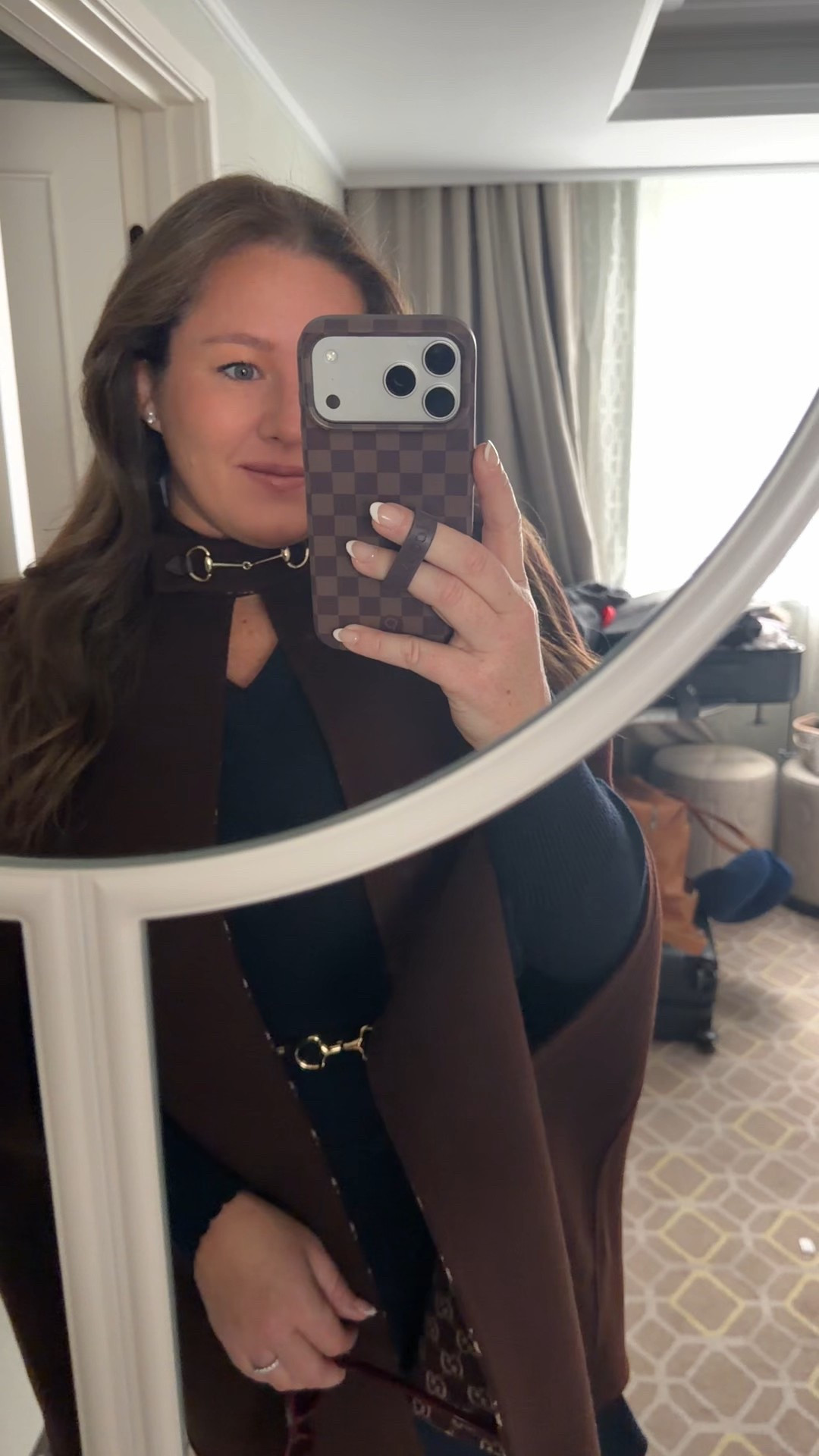 Gucci reversible cape coat in brown

GUCCI
Embellished wool and silk-blend cape

Rebecca Taylor
Rhea Sweater Dress

Red leather knee high boot
Blue Wolford tight pantyhose 

#LTKHoliday #LTKdayinmylife #LTKootd