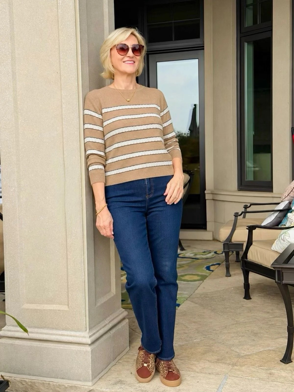 You can never go wrong with stripes! 

A striped sweater, your favorite pair of jeans, and comfy sneakers… it’s one of those easy, throw-on-and-go outfits that always looks put together. I love how a simple striped knit adds a little something extra to an otherwise classic look.

Sometimes, keeping it simple is the best style move! 👟