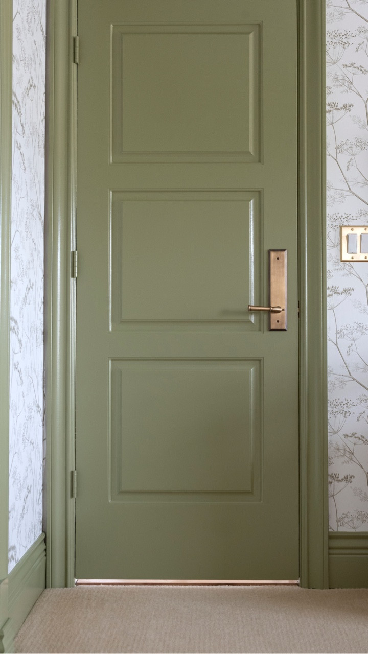 Most people ruin their doors with the wrong paint. Here’s how I paint our interior doors for a streak-free, durable finish. This is the exact process I use to get a professional finish- without removing the door or busting out my paint sprayer.

Comment DOOR for the links, the in-depth tutorial, and my go-to door hardware. The nursery is officially finished… I can’t wait to share the big reveal with you tomorrow on the blog!