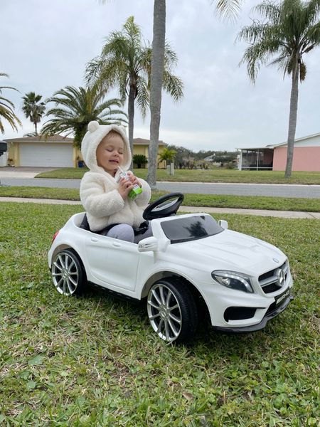 $100 kids electric car with remote control

Toddler outdoor toys. Kids outdoor toys. Amazon finds.

#LTKkids #LTKfindsunder100
