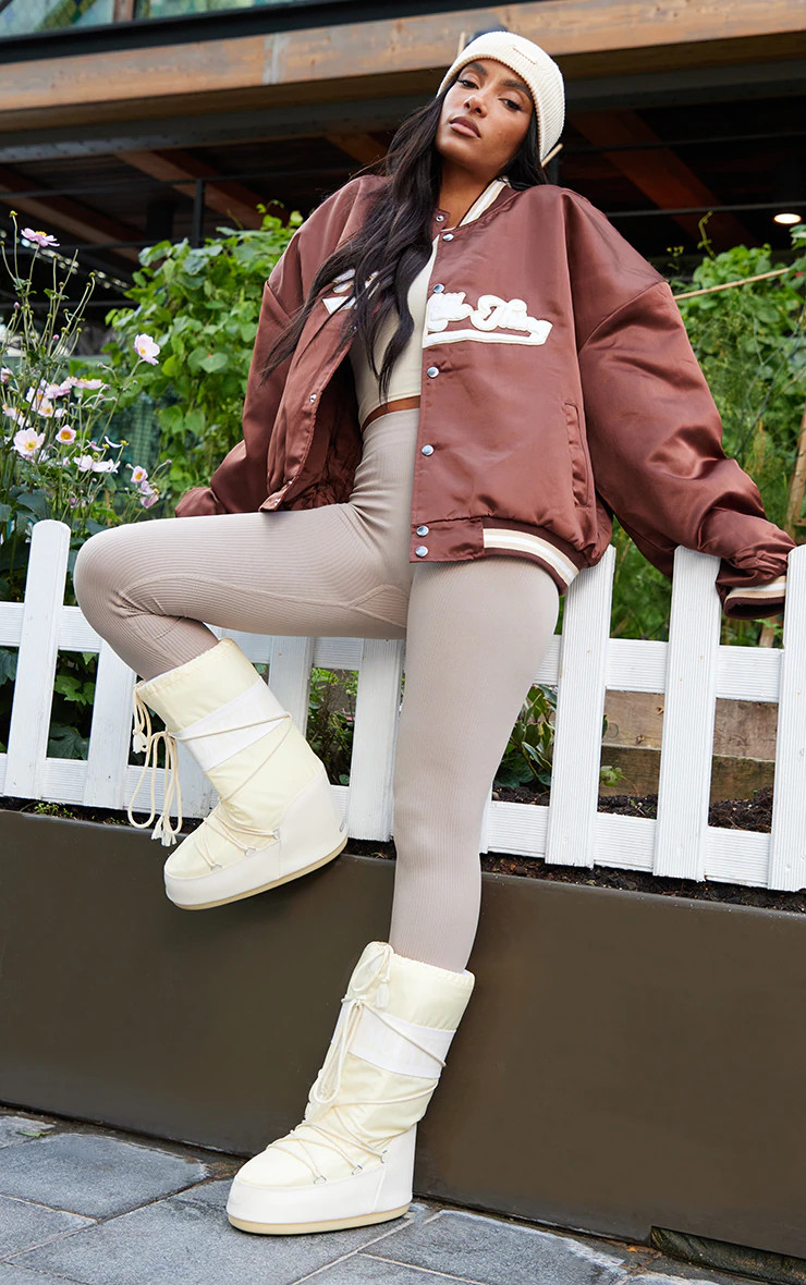 MOON BOOT Cream Classic | PrettyLittleThing US