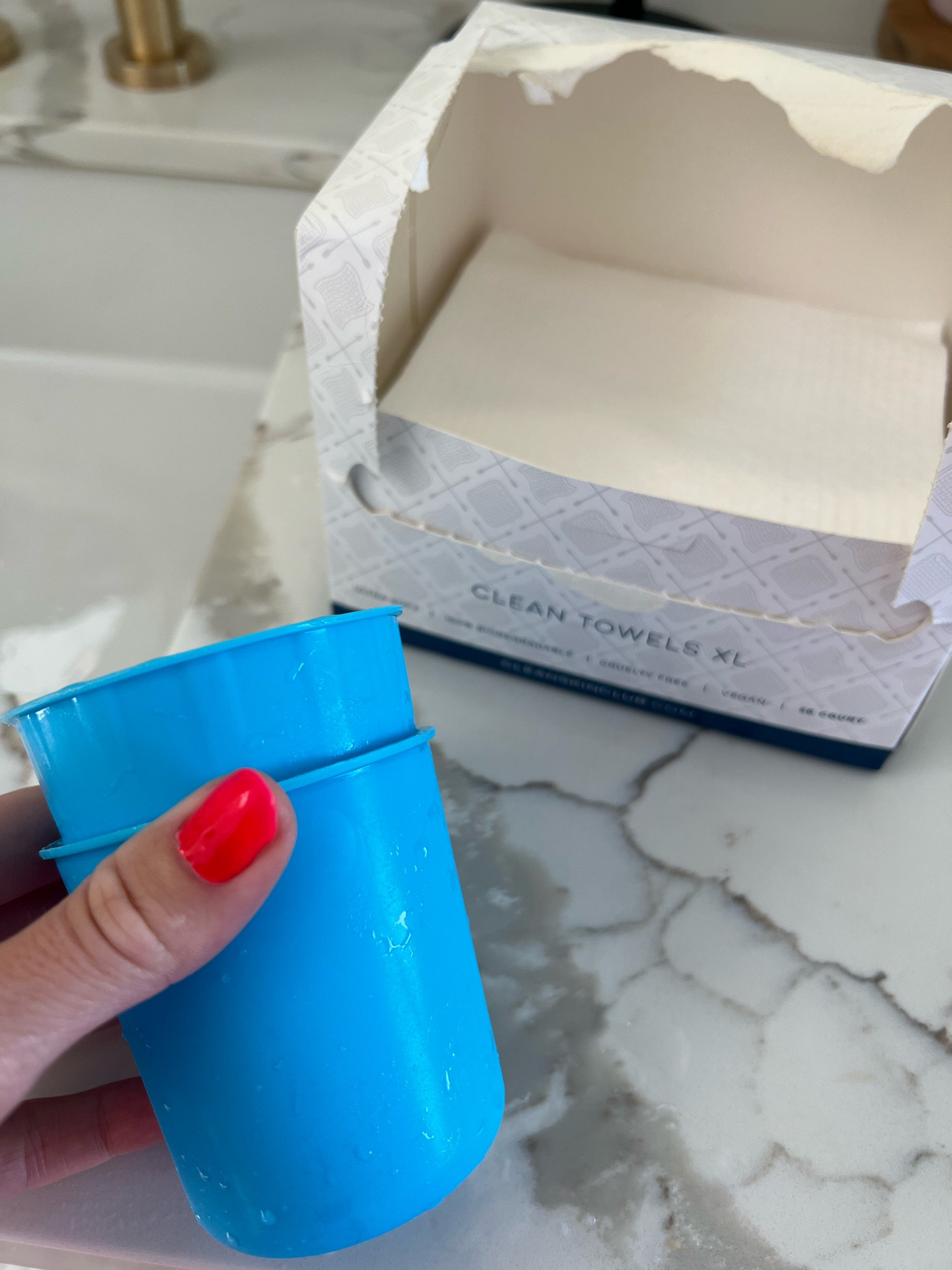 Favorite cup for icing my face! 
Also been using these clean Skin Club face wash cloths the last 6-8 months and love them! 