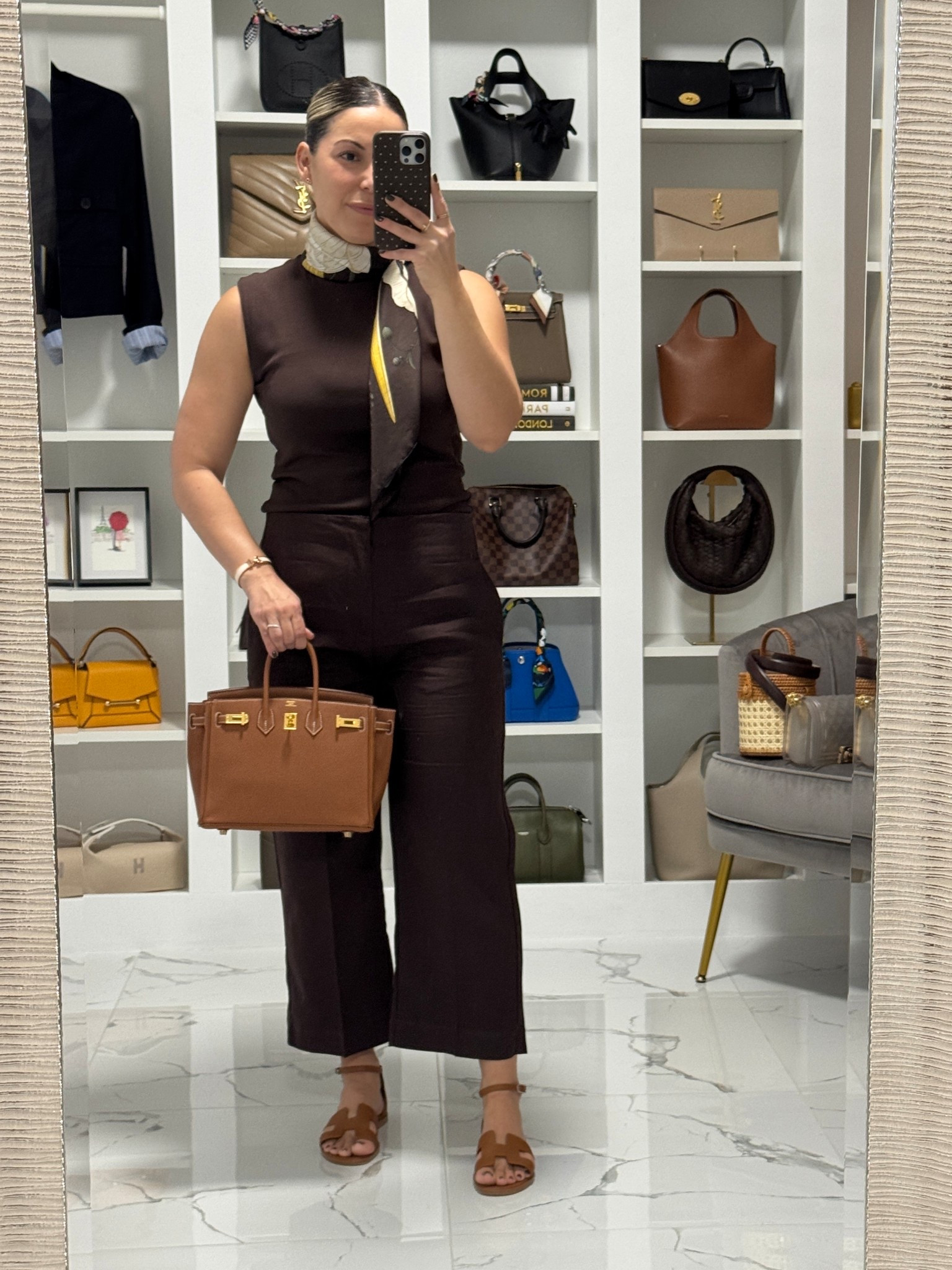 Brown moment! 🍫
Tank is Zara (size M) ref 2335/151/700
Pants Size 6

#LTKFindsUnder50 #LTKStyleTip #LTKFindsUnder100