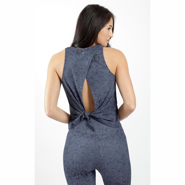 Target/Clothing, Shoes & Accessories/Women’s Clothing/Activewear/Workout Tops‎Shop all Yogali... | Target