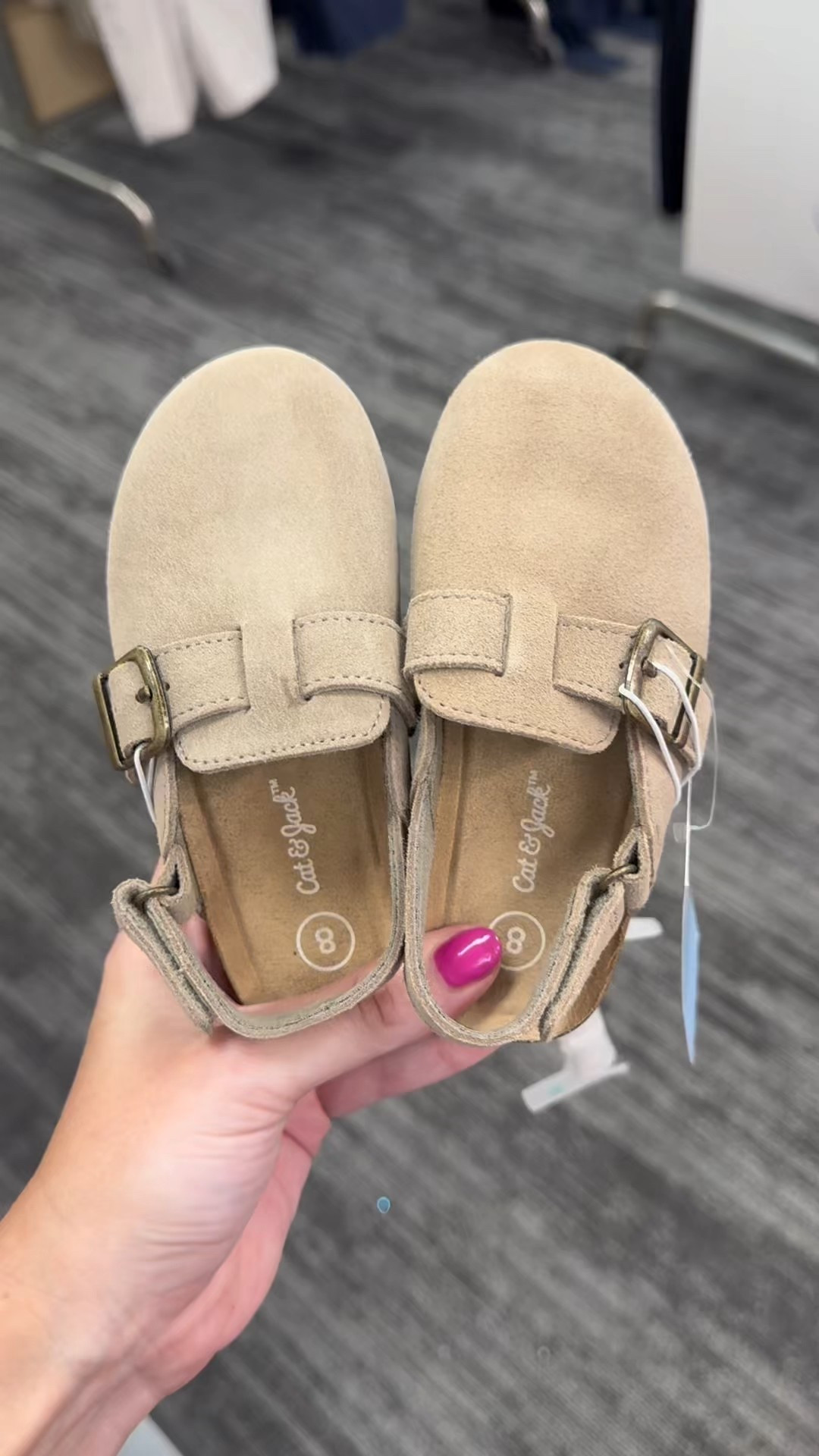 30% off! Love these toddler clogs!

#LTKSaleAlert #LTKKids #LTKShoeCrush