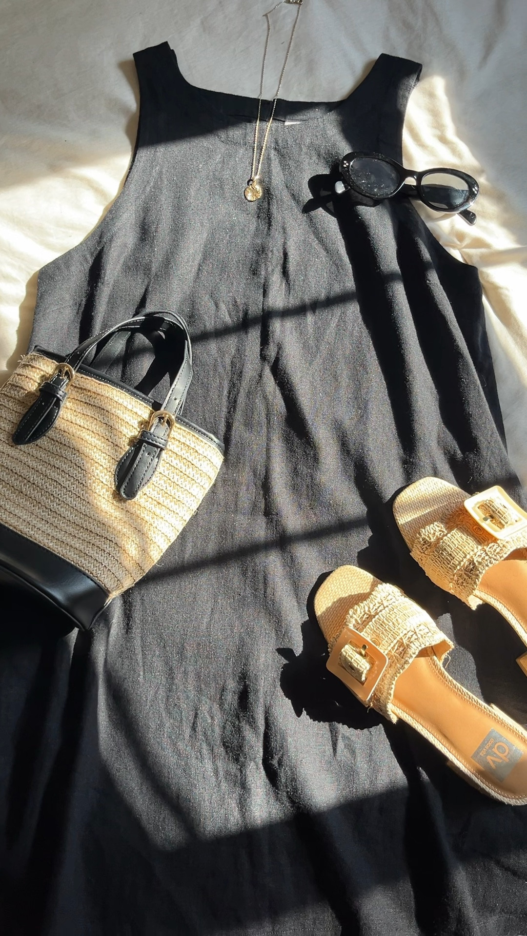 Summer outfit inspo// linen mini dress

Wearing L (tts)

#LTKFindsUnder50 #LTKMidsize #LTKStyleTip