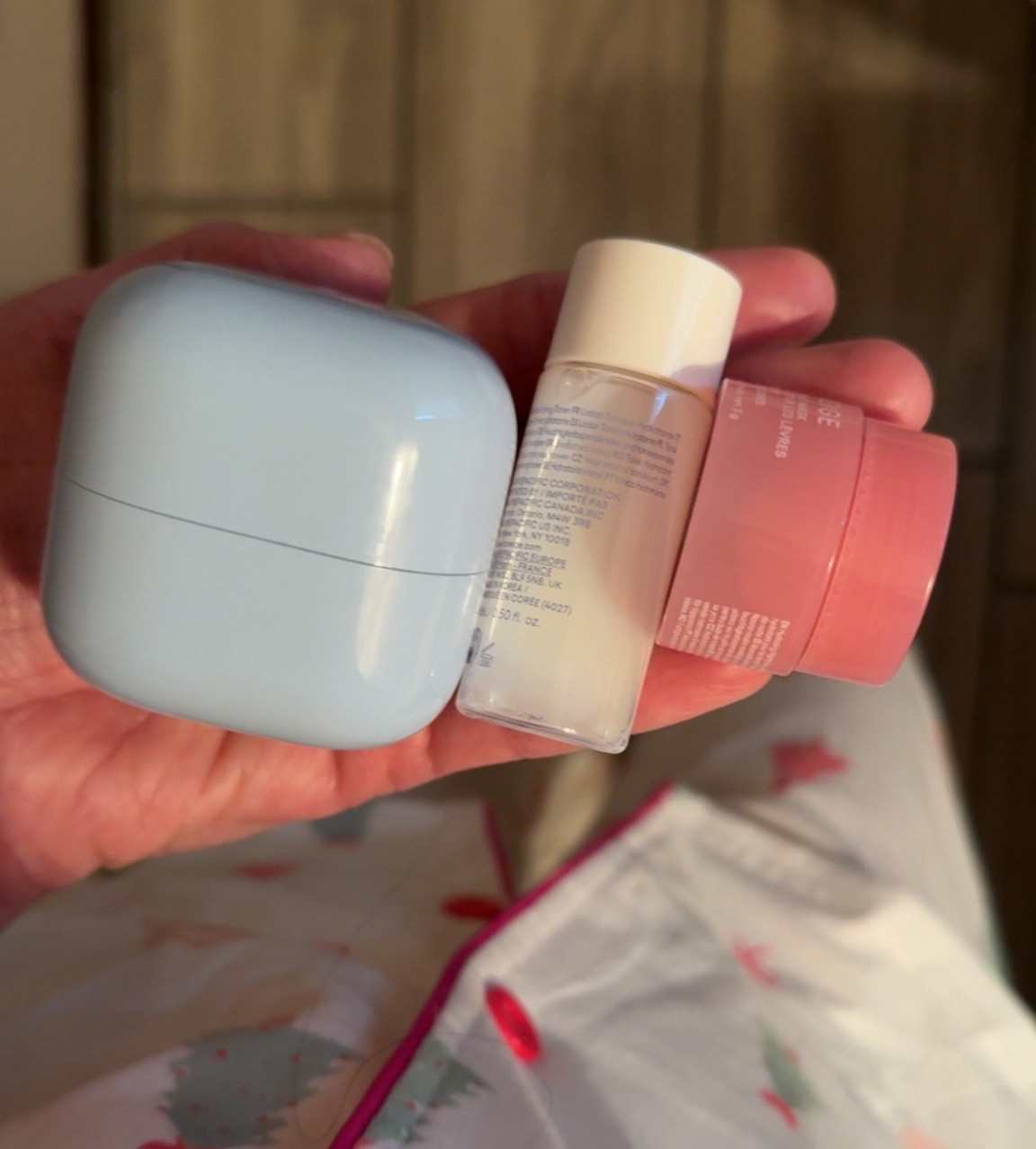 The best Christmas gift set that I have received so far!! 💓👌💓

#LTKHoliday #LTKmorningroutine #LTKGiftGuide