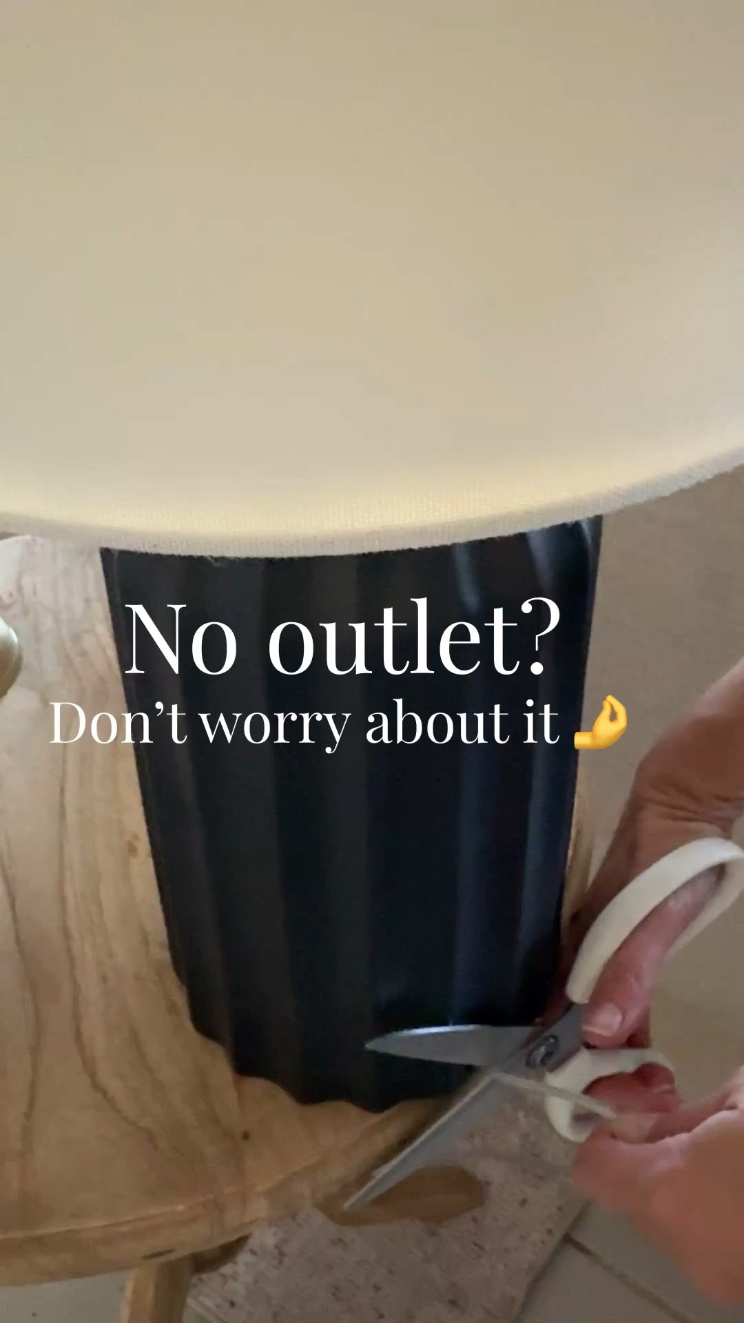 Battery operated light bulbs = game changer 🤌
Now I can put lamps literally anywhere—no outlet needed 🙌

Also… I think I’m officially ready for hurricane season 😅
I’ve got battery-operated sconces and now these bulbs too. 

#LTKmomlife #LTKHome
