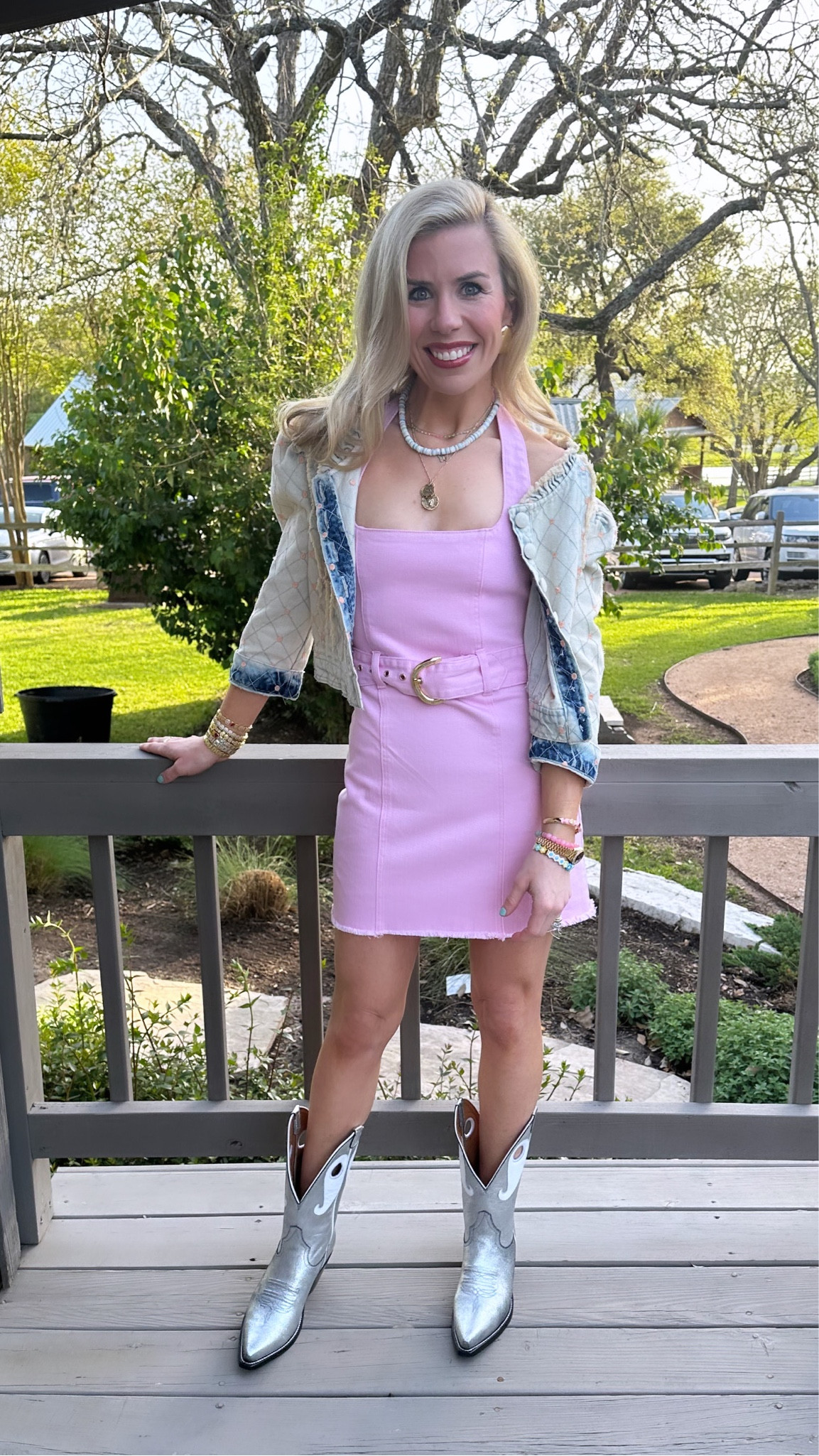 Round Top Round 2! 🩷🤍🩷

#LTKSeasonal #LTKFestival #LTKstyletip