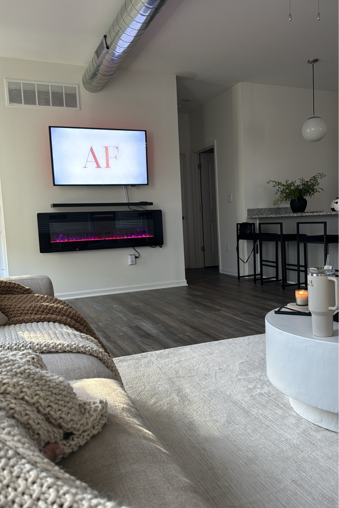 the perfect cozy living room 

#LTKHoliday #LTKStyleTip #LTKHome
