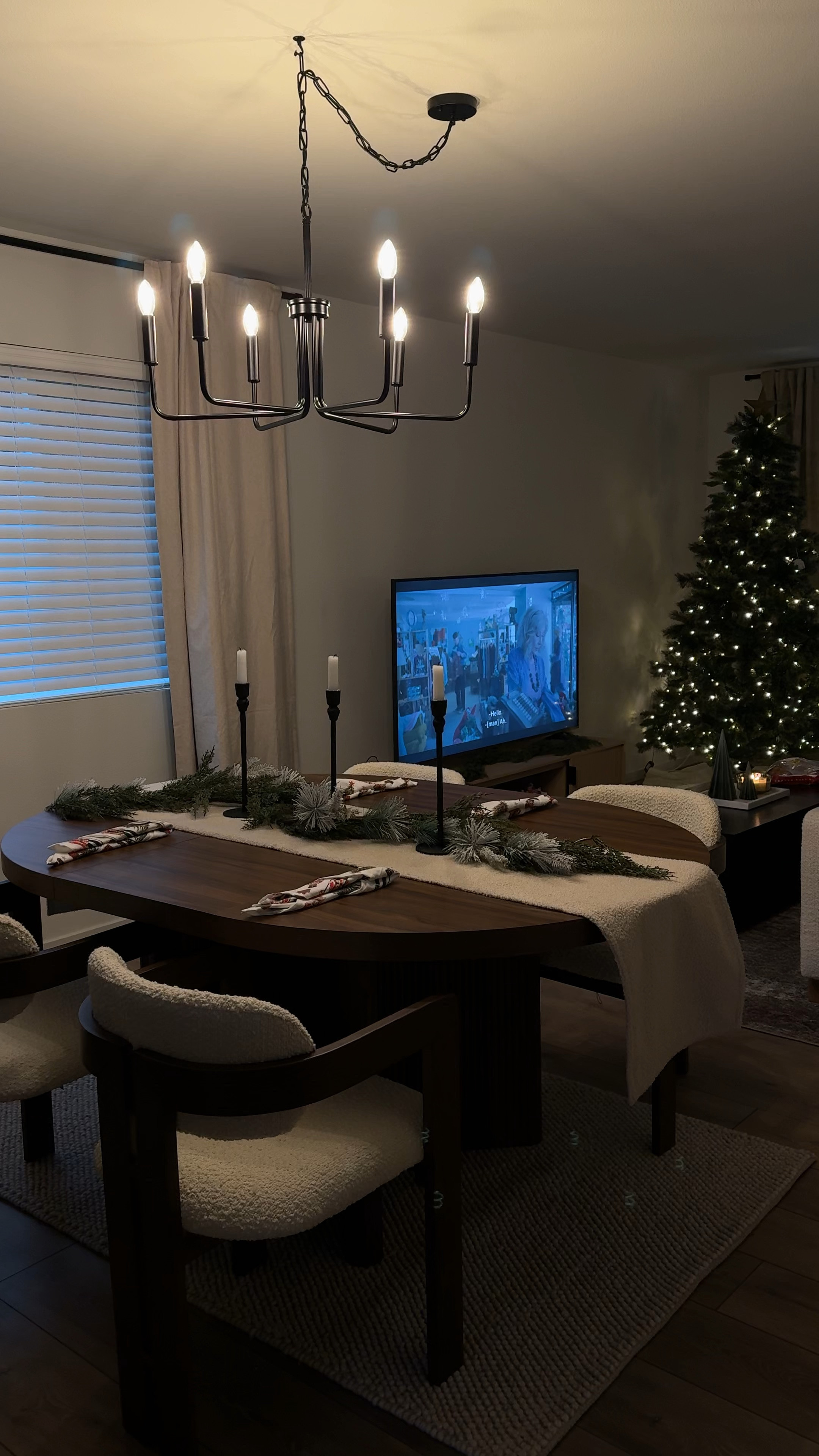 Dining room set up 🤍