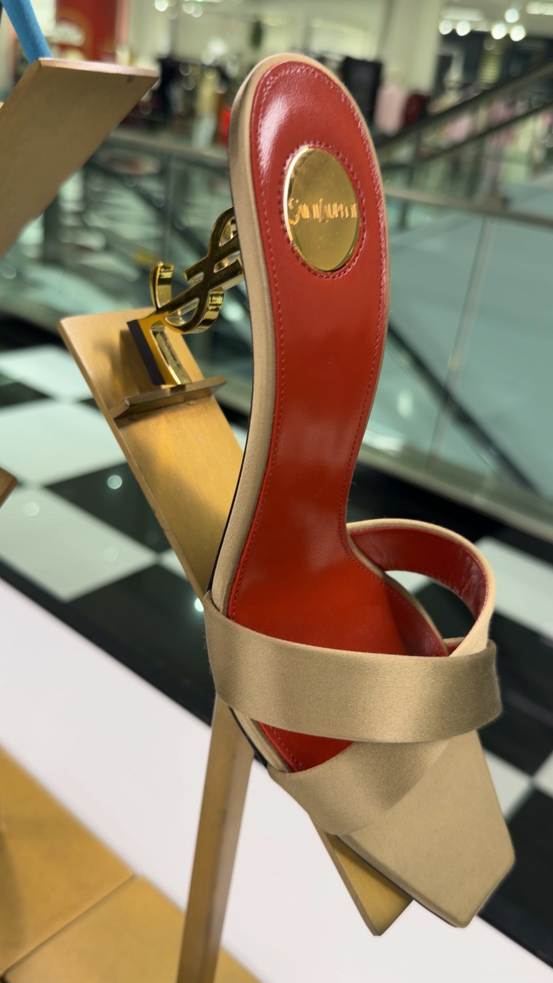 #yslmules
#saintlaurentmules 
#shoelover 
#mules


#LTKU #LTKootd #LTKSaleAlert