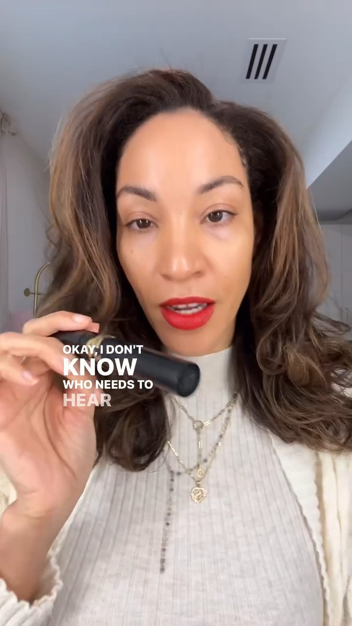 Go buy a new mascara….ya nasty 🤨😒 I linked some of my fave drugstore and luxury mascaras for you too….cause I’m nice, and I want you to succeed in life 🙂‍↕️🤣🤭
.
.
.
.
.