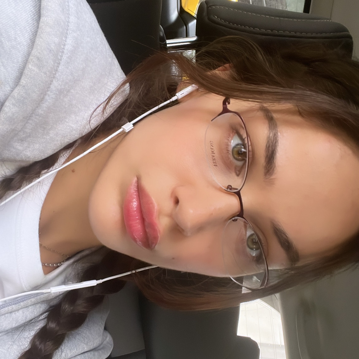 Casual and cute “no makeup” look with glasses and lipgloss ❤️

#LTKFindsUnder50 #LTKBeauty #LTKStyleTip