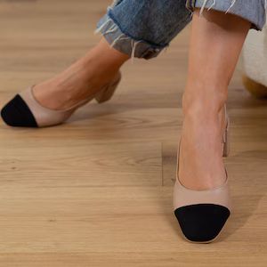 Beige black two tone elegance pumps,round toe slingback, closed toe slingback, block heel,luxury ... | Etsy (DE)
